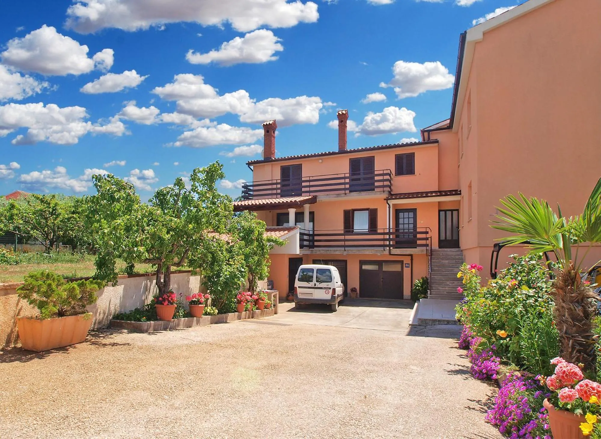 Property building in Apartment Gracijela 827