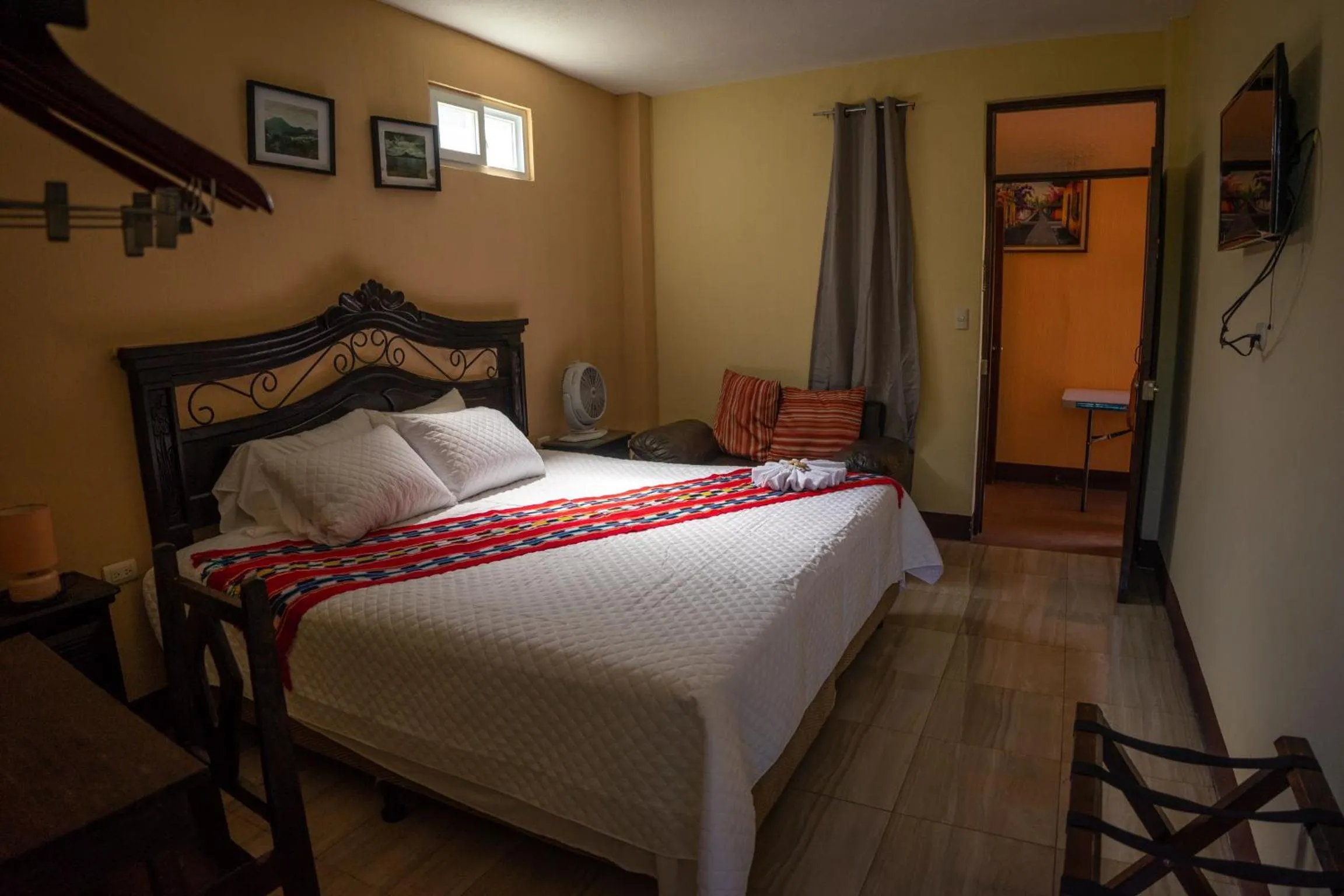 Photo of the whole room, Bed in El Delfin Hotel y Restaurante