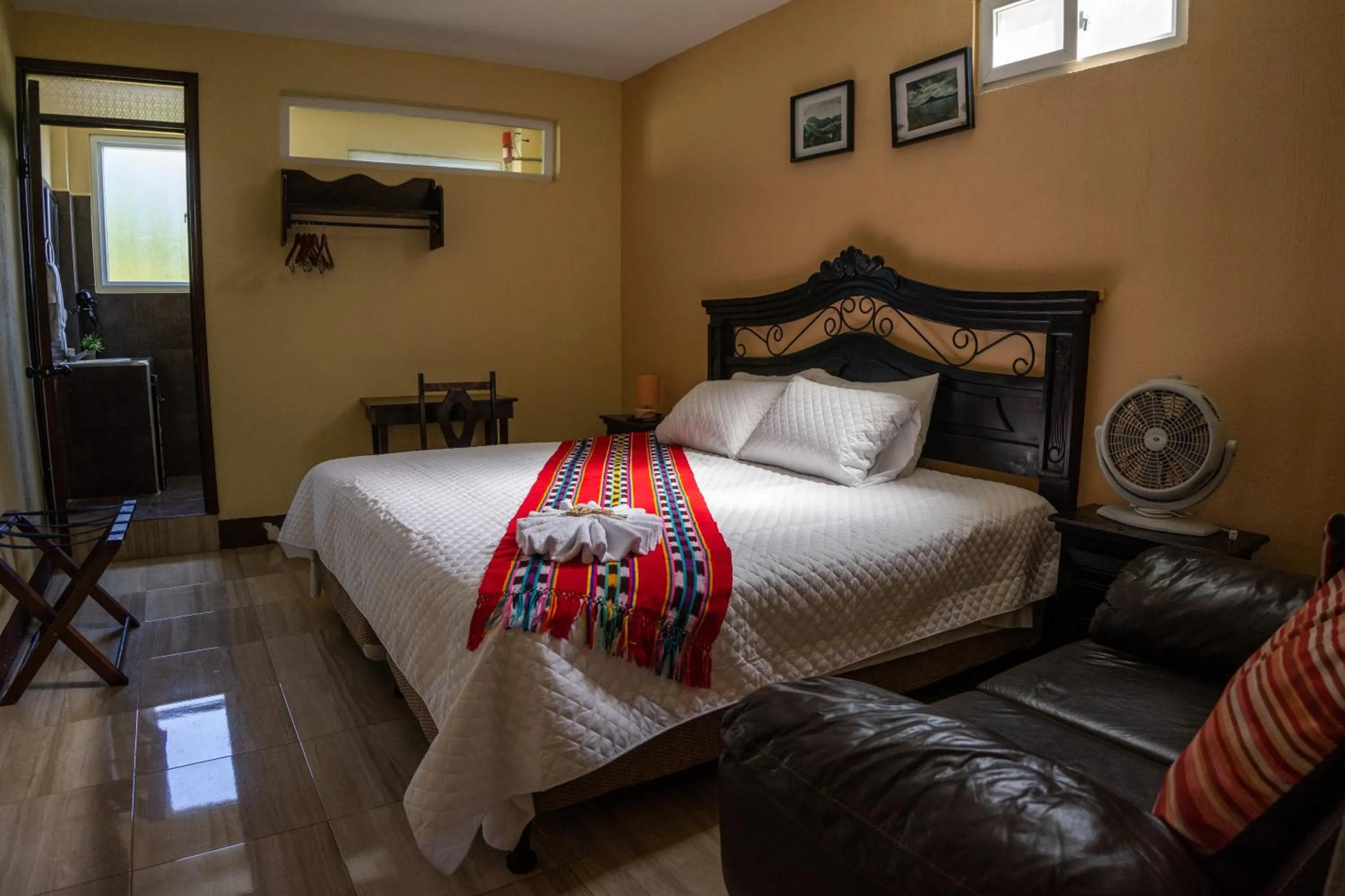 Photo of the whole room, Bed in El Delfin Hotel y Restaurante