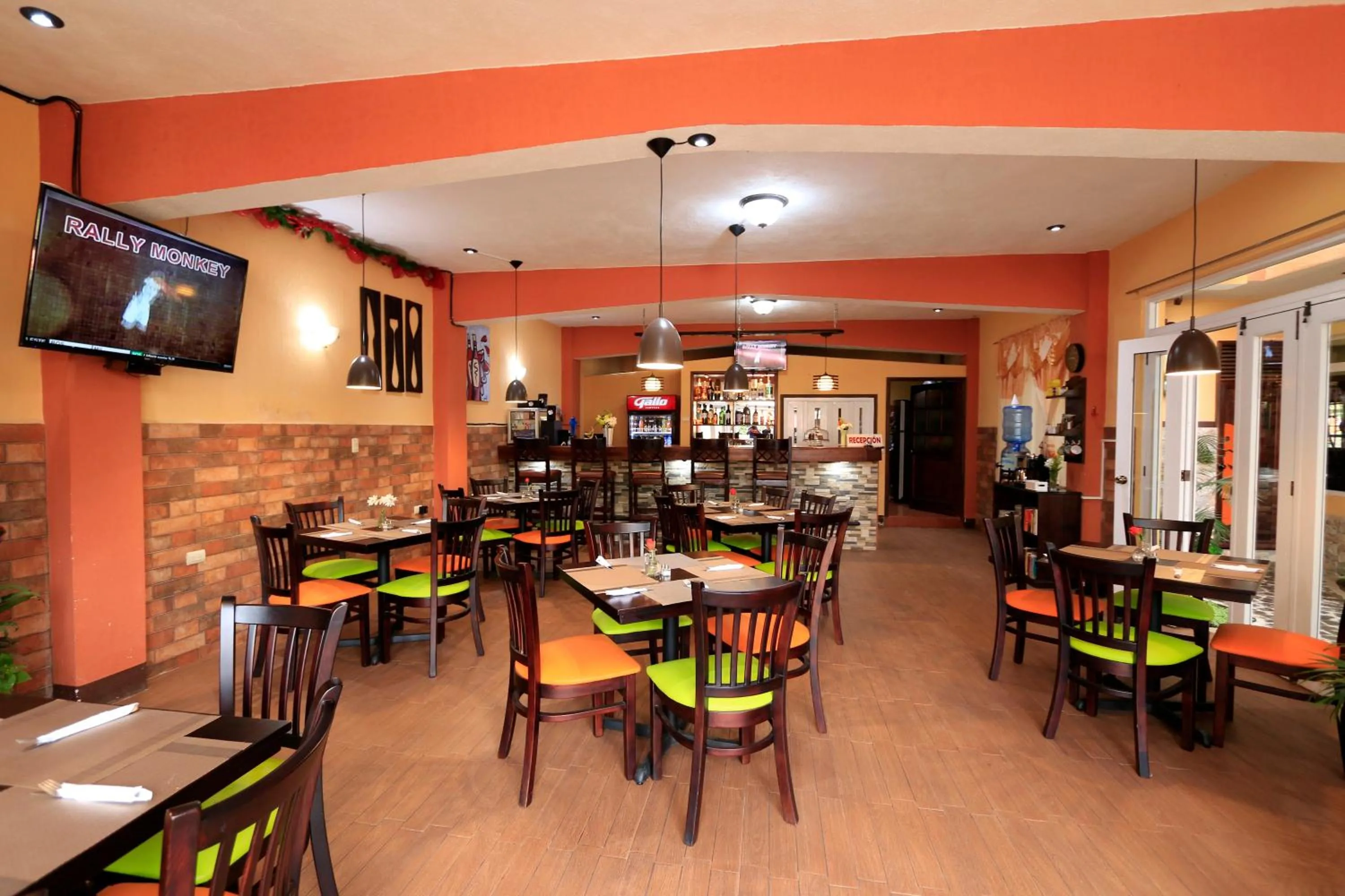 Restaurant/places to eat in El Delfin Hotel y Restaurante