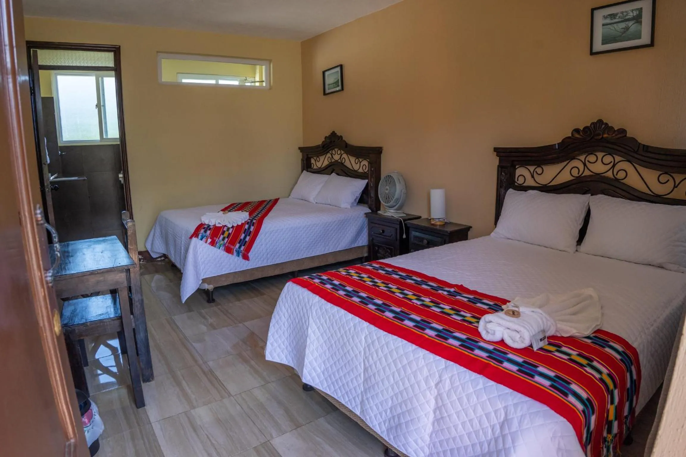 Photo of the whole room, Bed in El Delfin Hotel y Restaurante