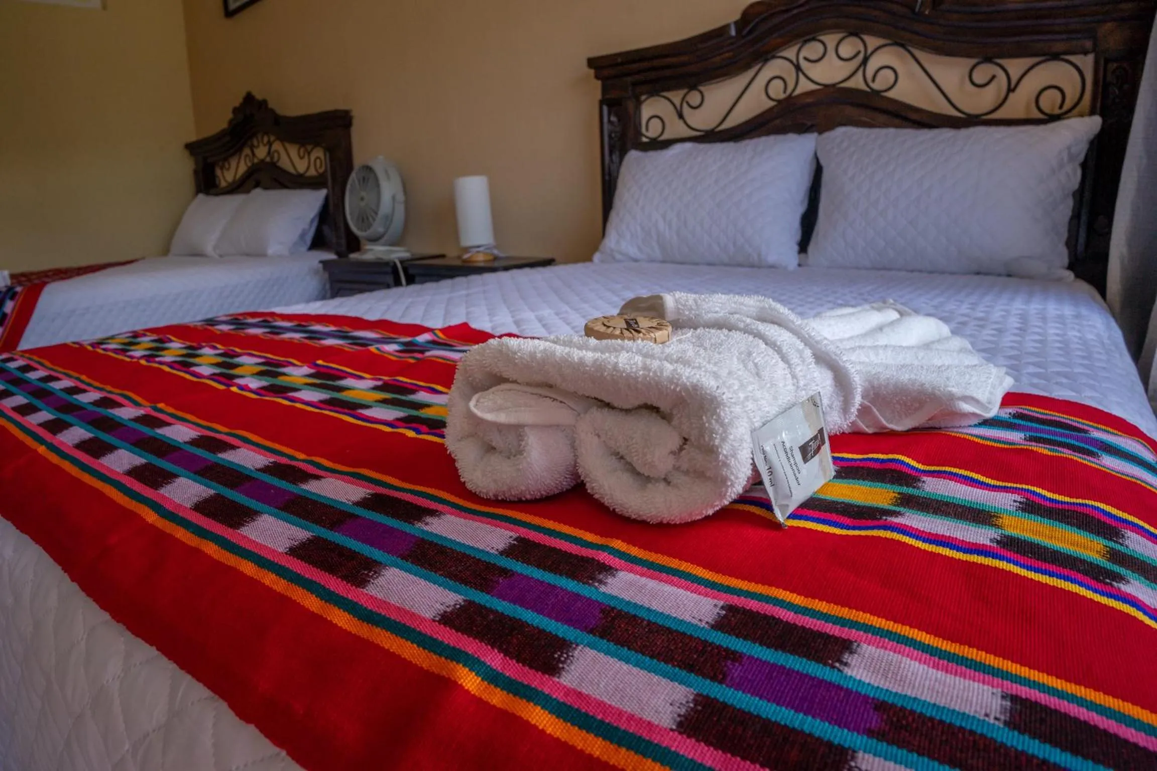 Bed in El Delfin Hotel y Restaurante