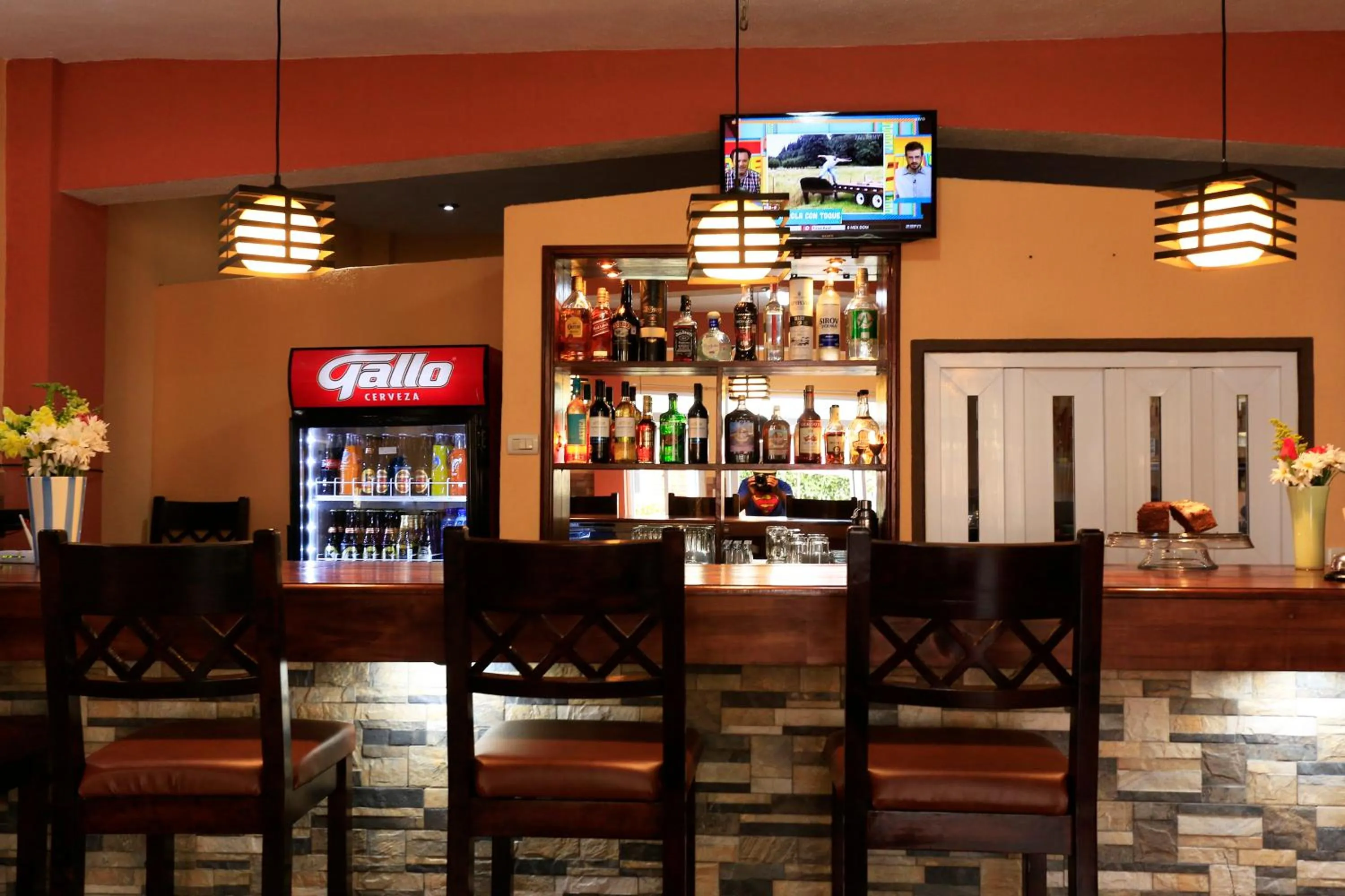 Lobby or reception in El Delfin Hotel y Restaurante