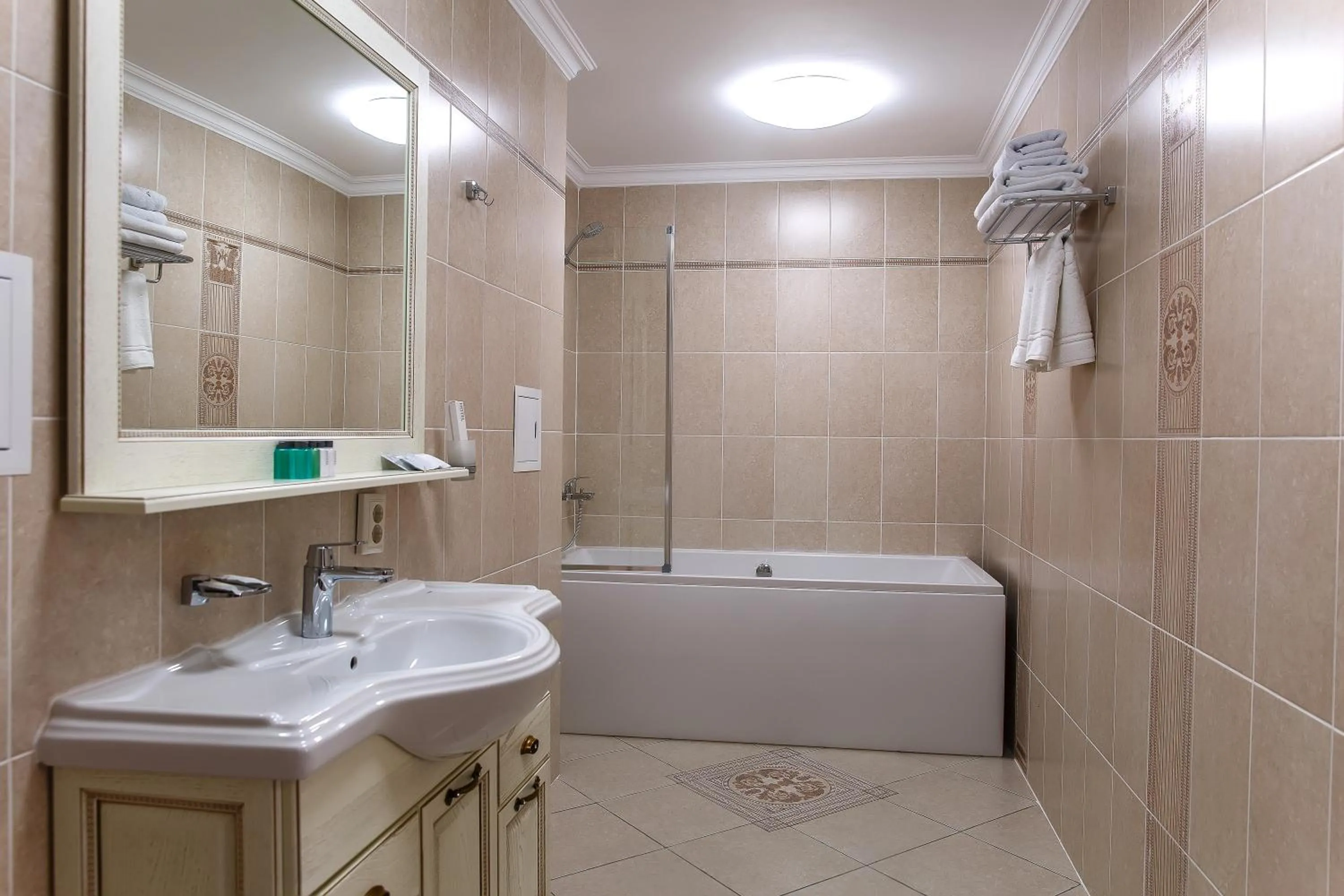 Bathroom in Alanda Hotel