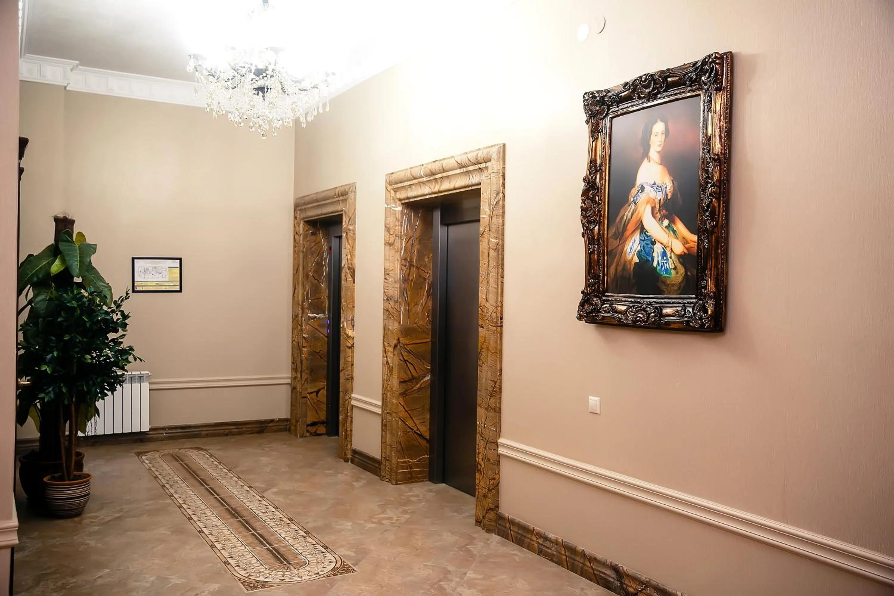 Lobby or reception in Alanda Hotel