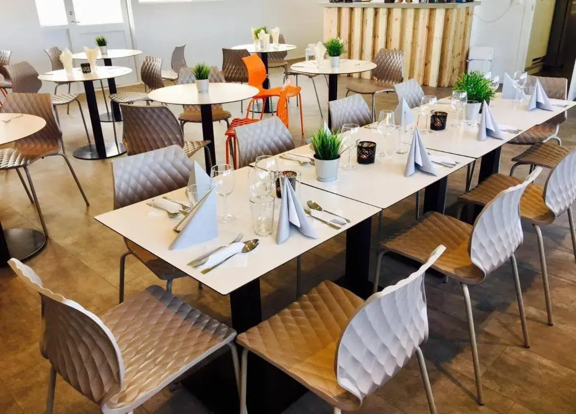 Restaurant/places to eat in Lilja Guesthouse Restaurant/places to eat in Lilja Guesthouse