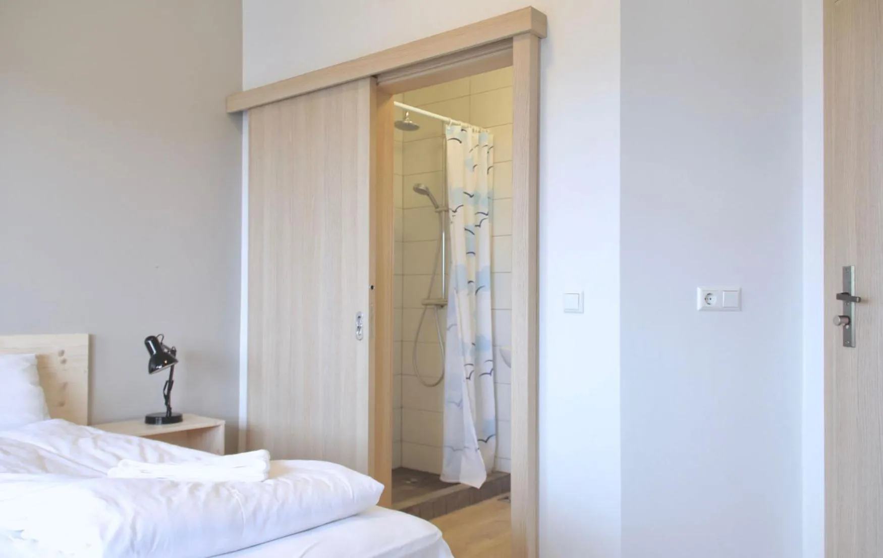 Shower, Bed in Lilja Guesthouse