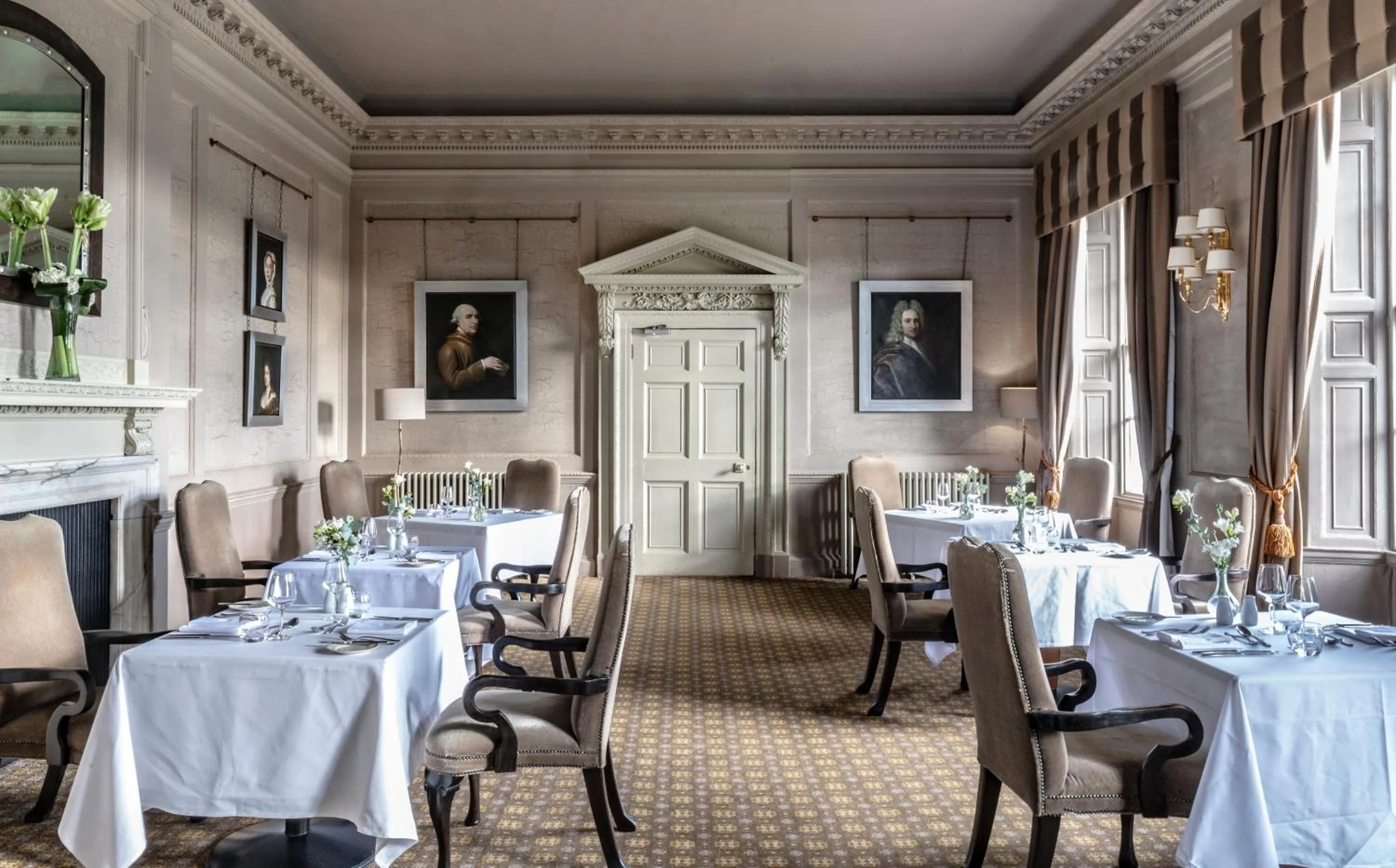 Restaurant/places to eat in Wood Hall Hotel & Spa