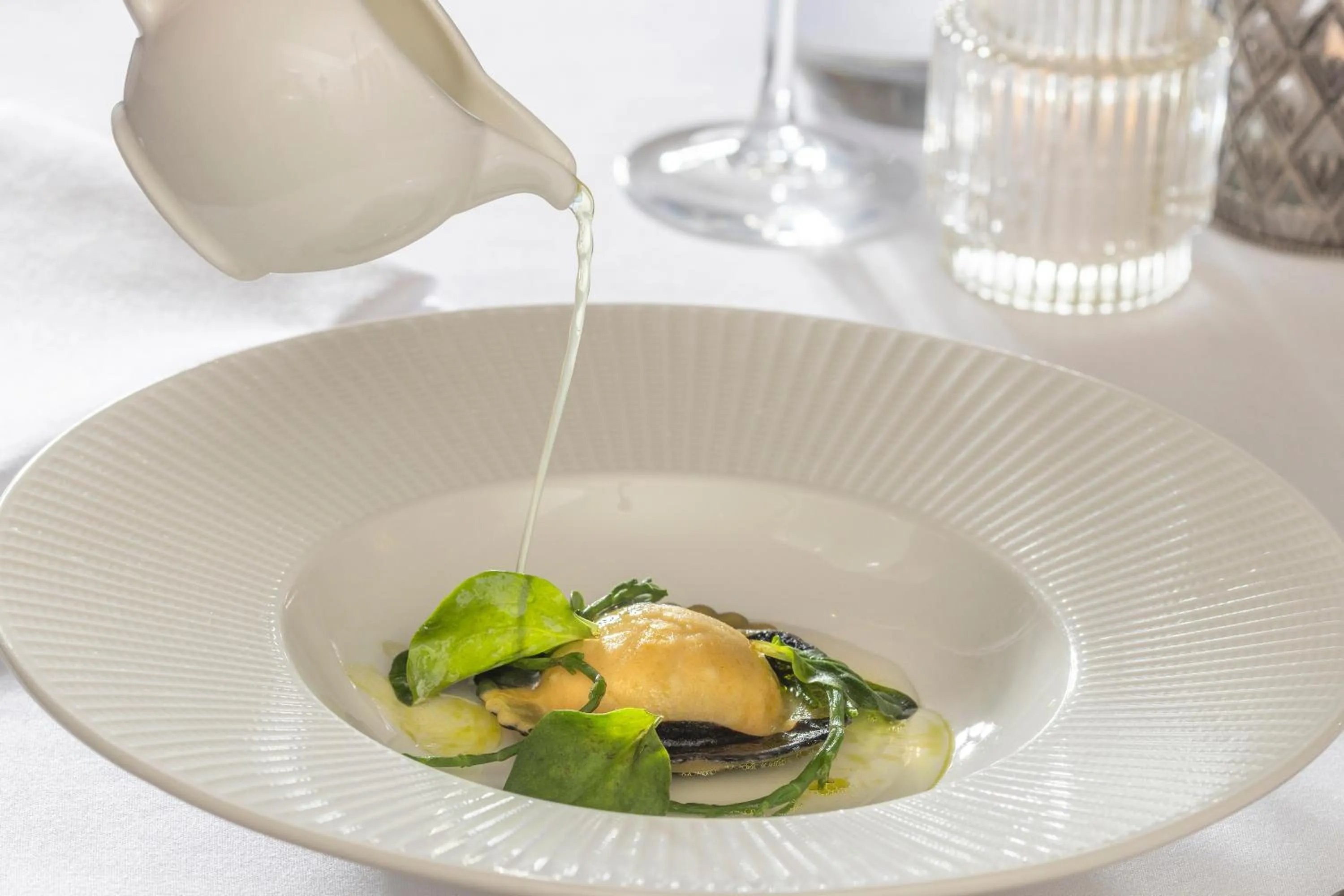 Food in Wood Hall Hotel & Spa