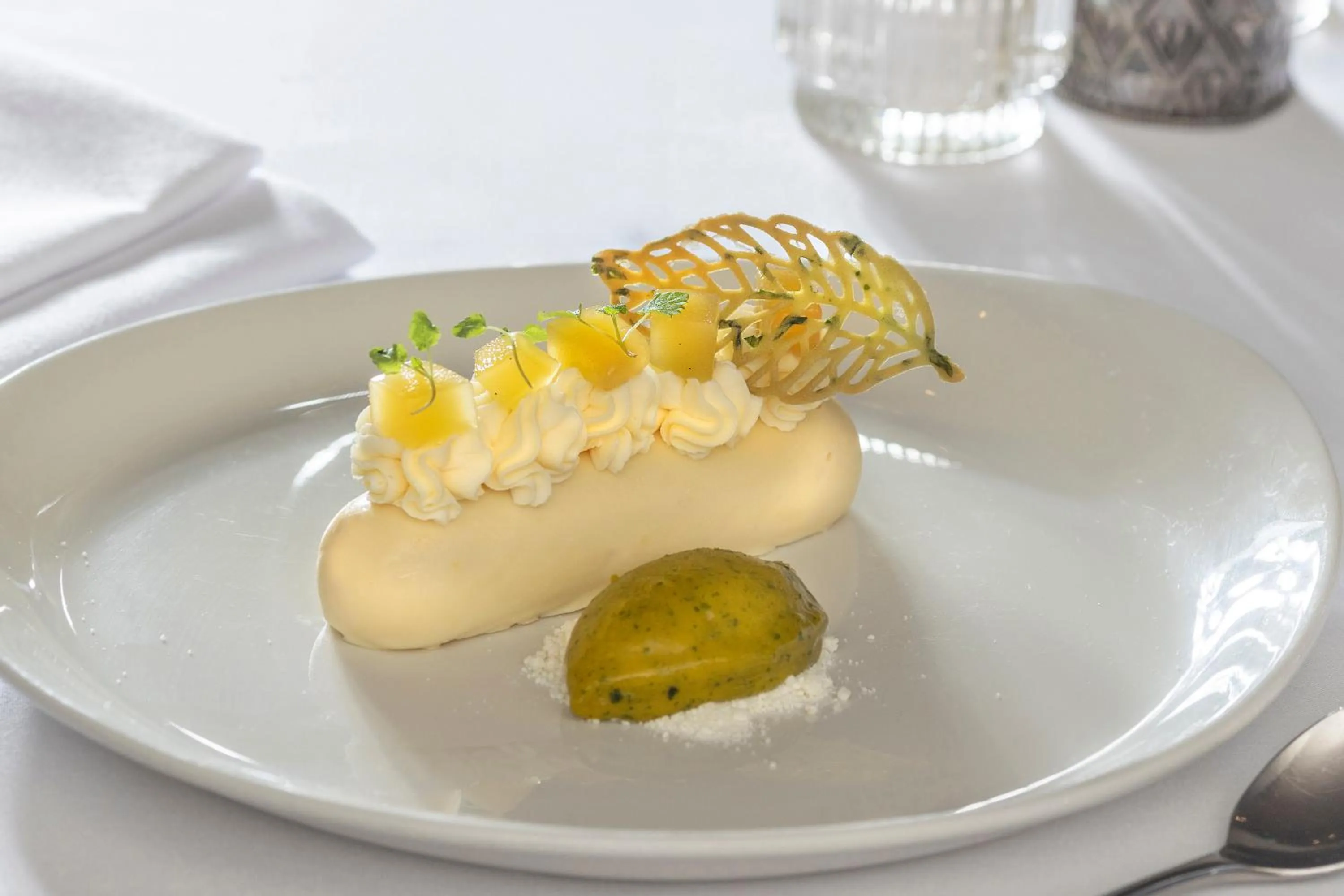 Food in Wood Hall Hotel & Spa