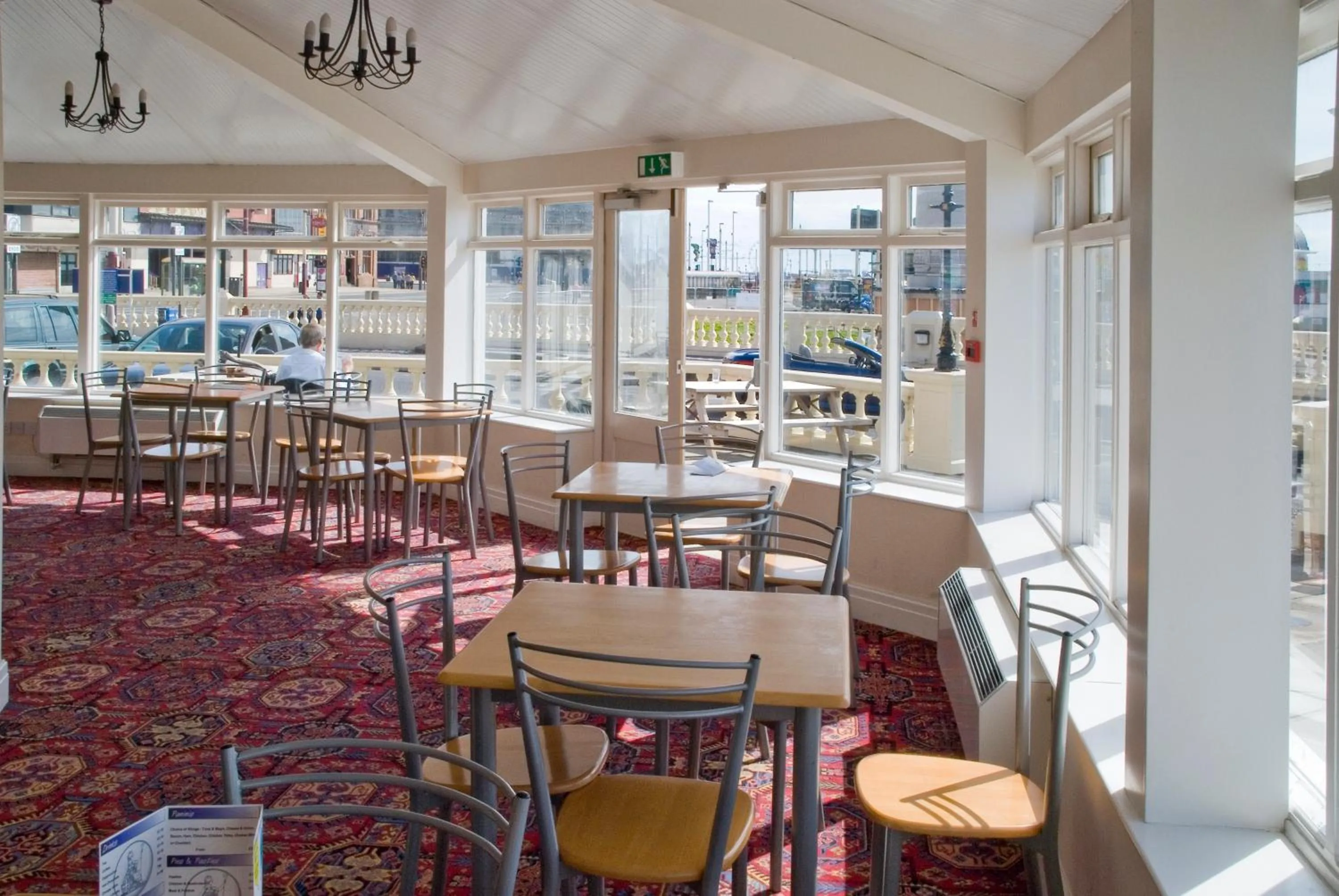 Lounge or bar in The Metropole Hotel