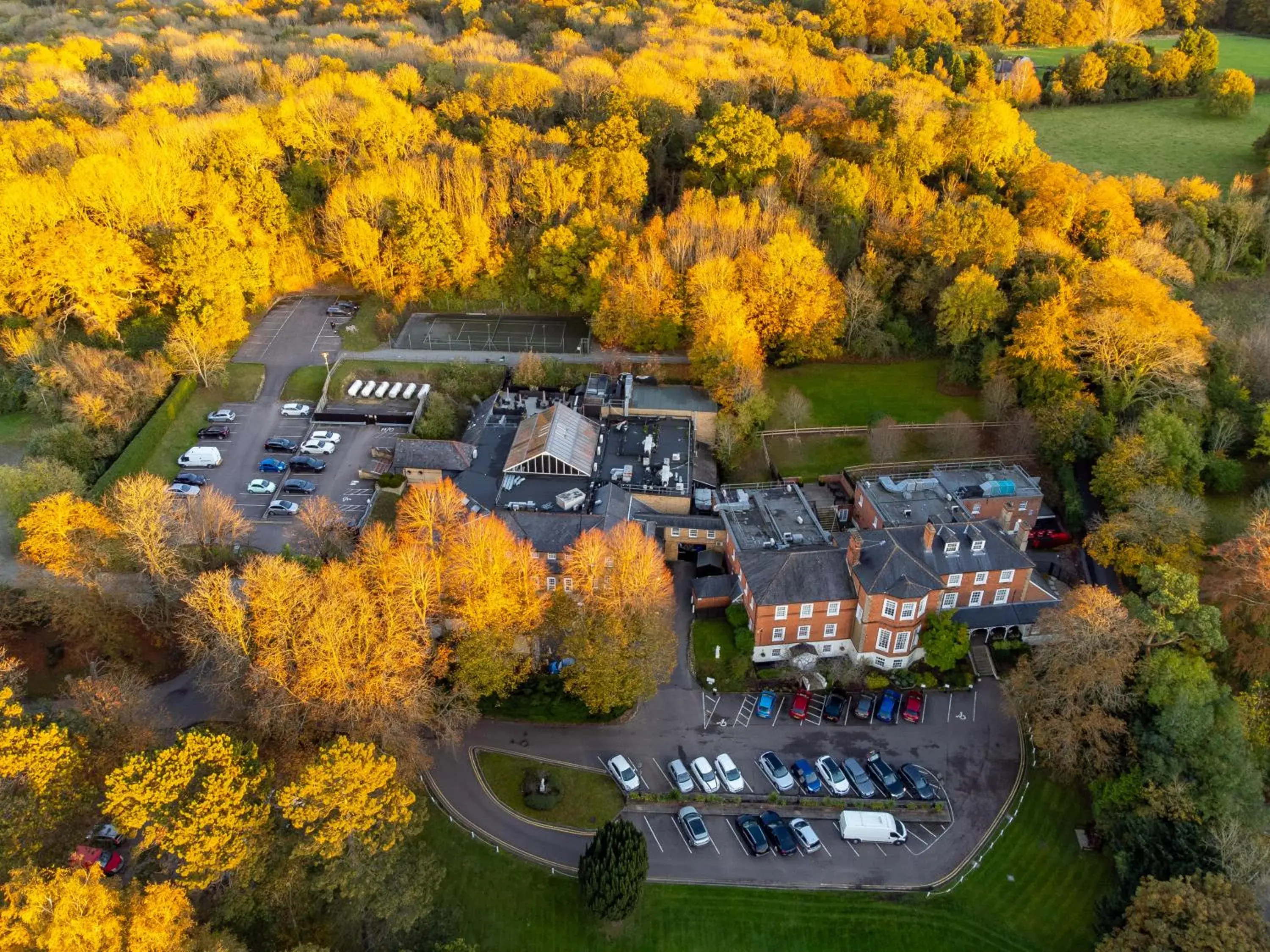 Property building in Brandshatch Place Hotel & Spa Property building in Brandshatch Place Hotel & Spa