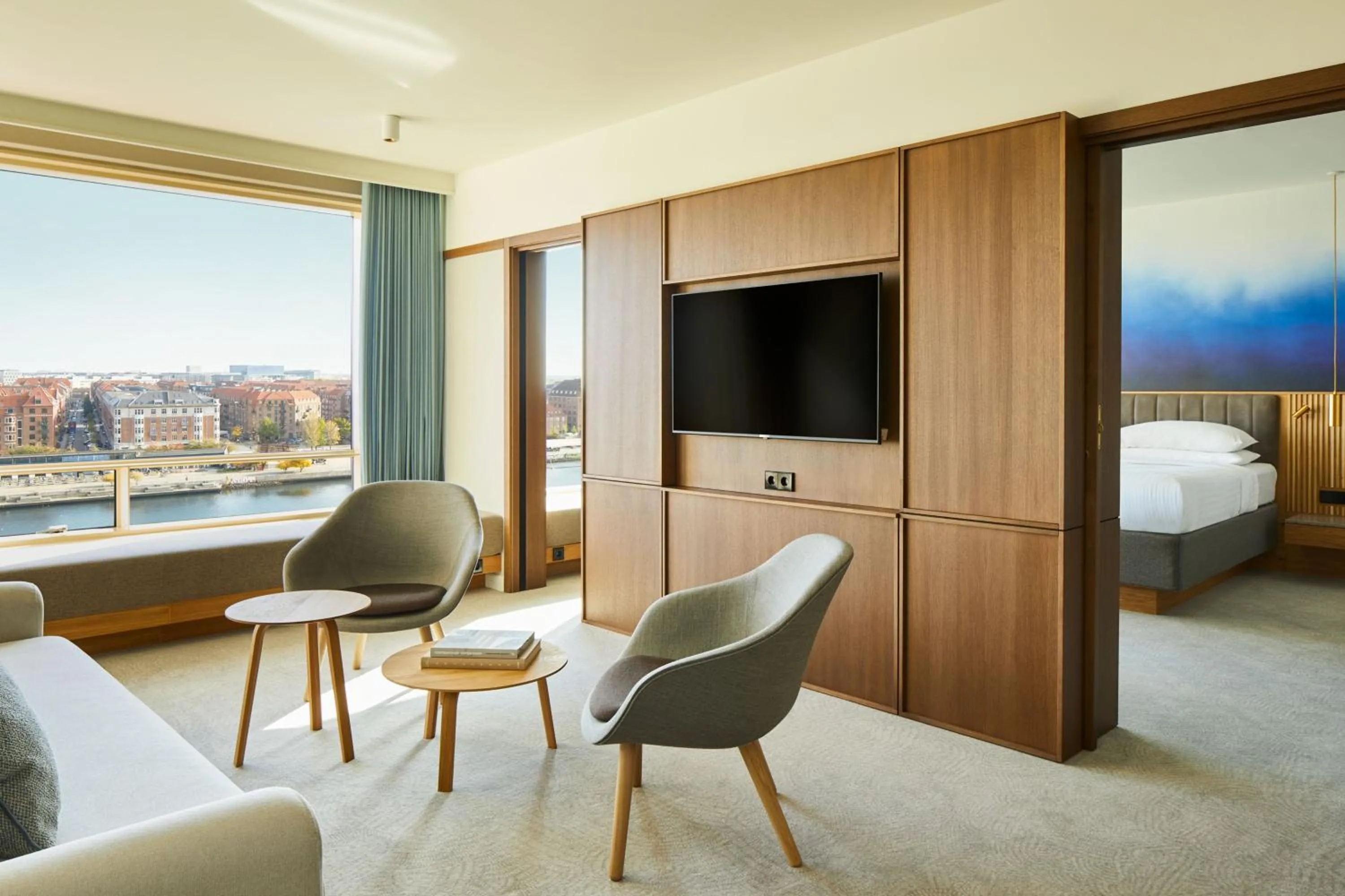 Photo of the whole room in Copenhagen Marriott Hotel