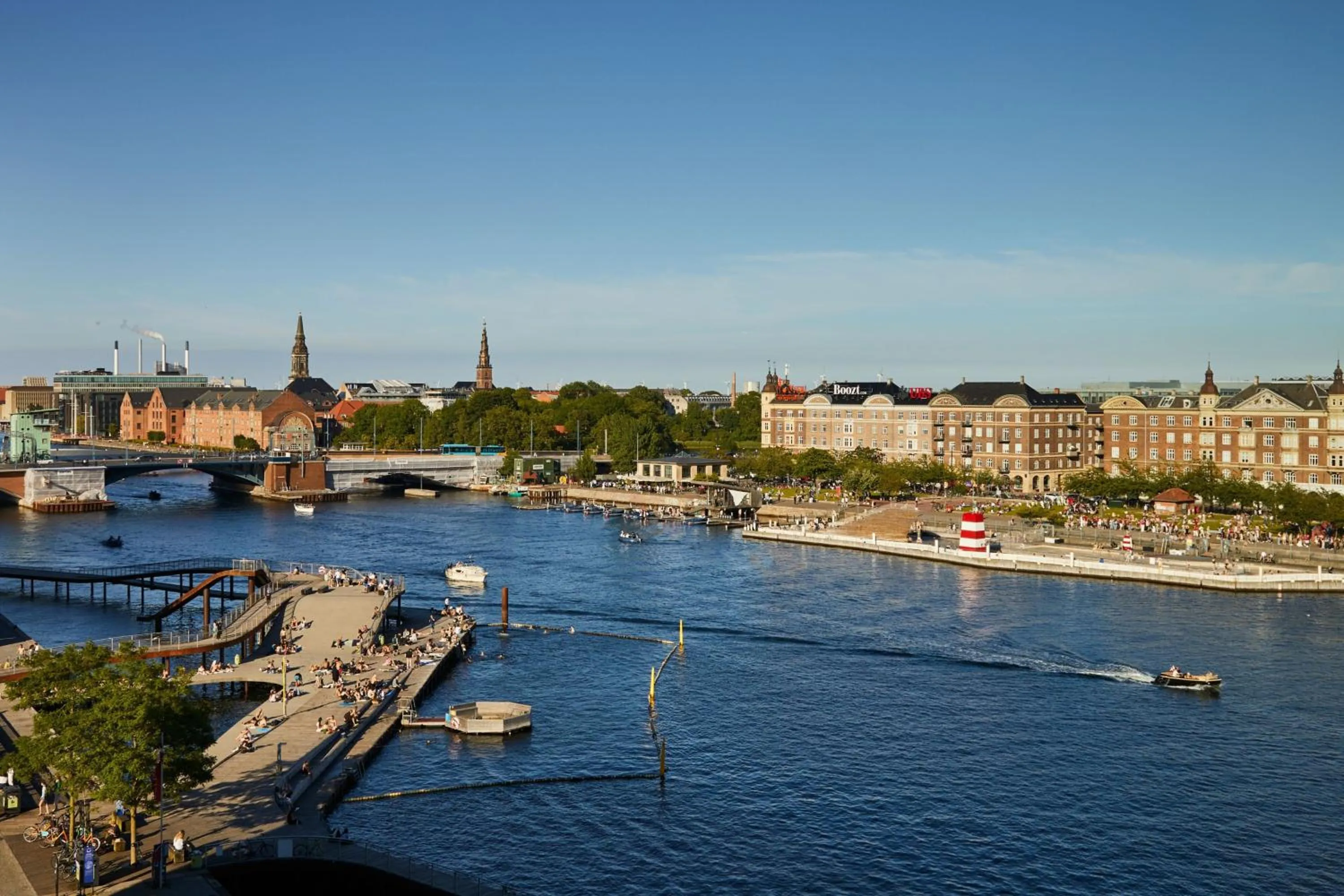 Photo of the whole room in Copenhagen Marriott Hotel