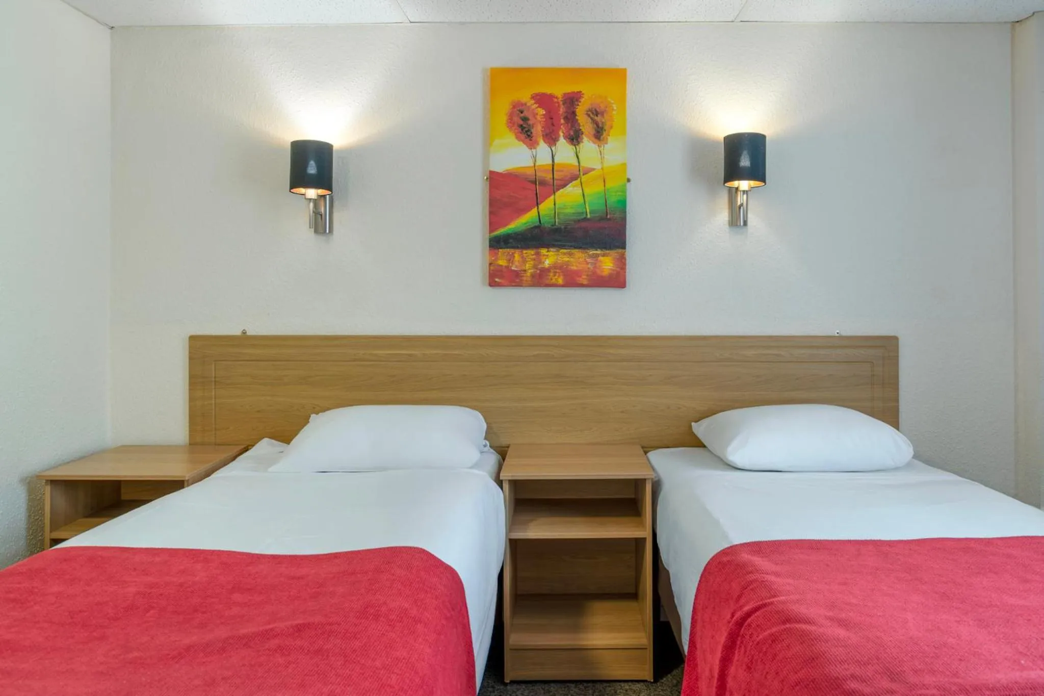 Bedroom, Bed in The Grand Burstin Hotel