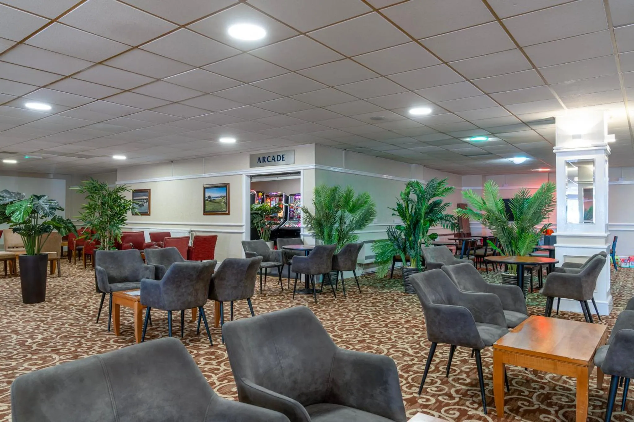 Lounge or bar in The Grand Burstin Hotel