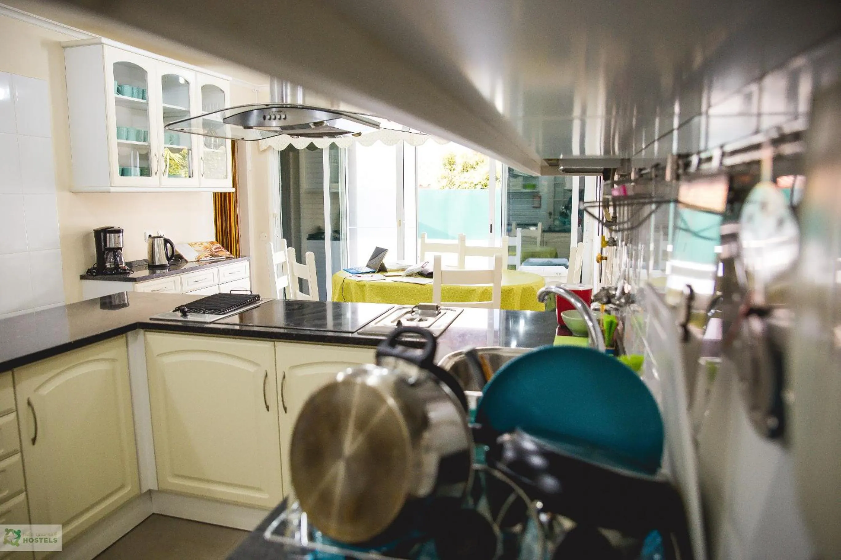 Coffee/tea facilities in Help Yourself Hostels - Carcavelos Coast