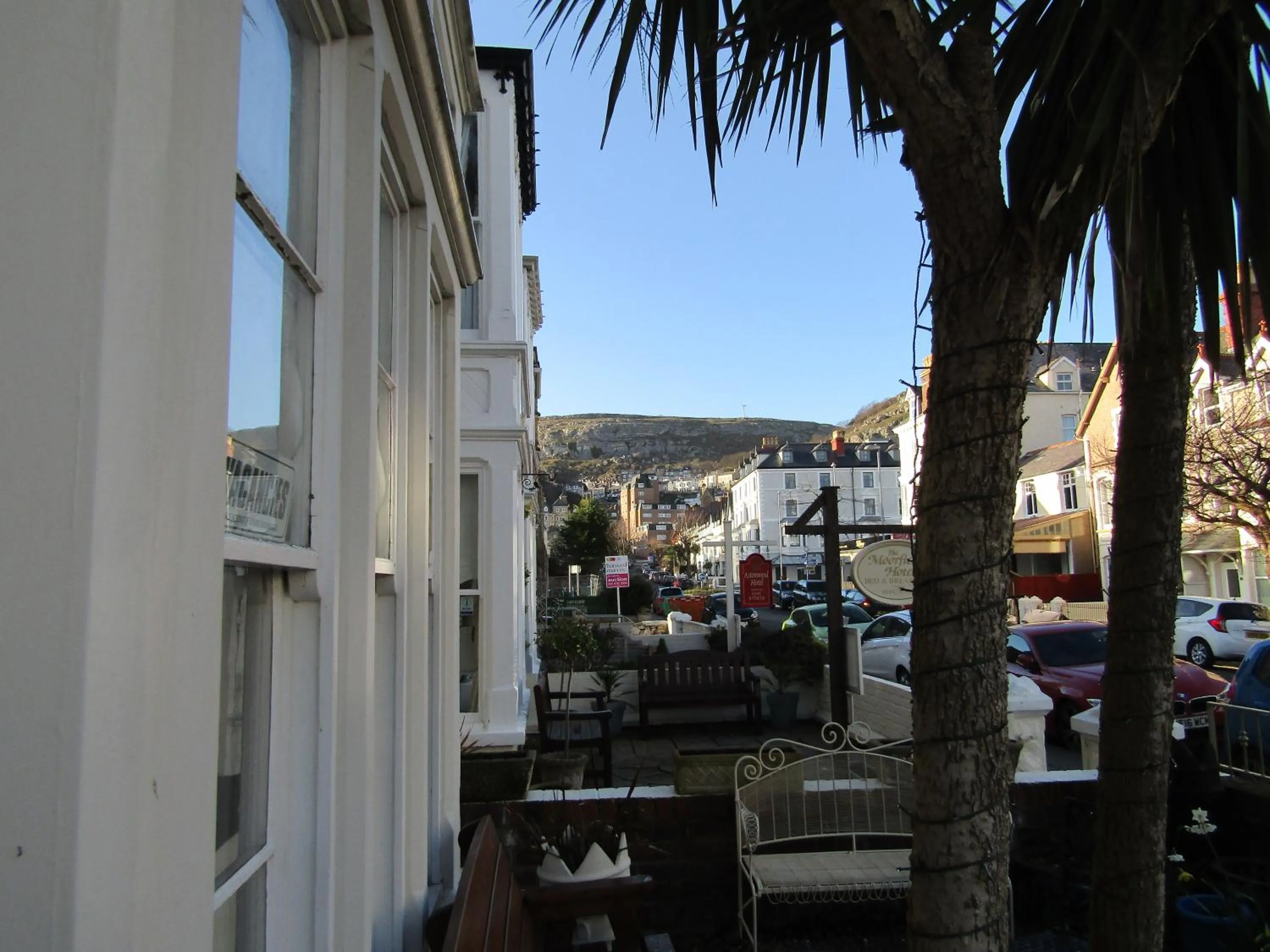 Property building in Harringtons at 14