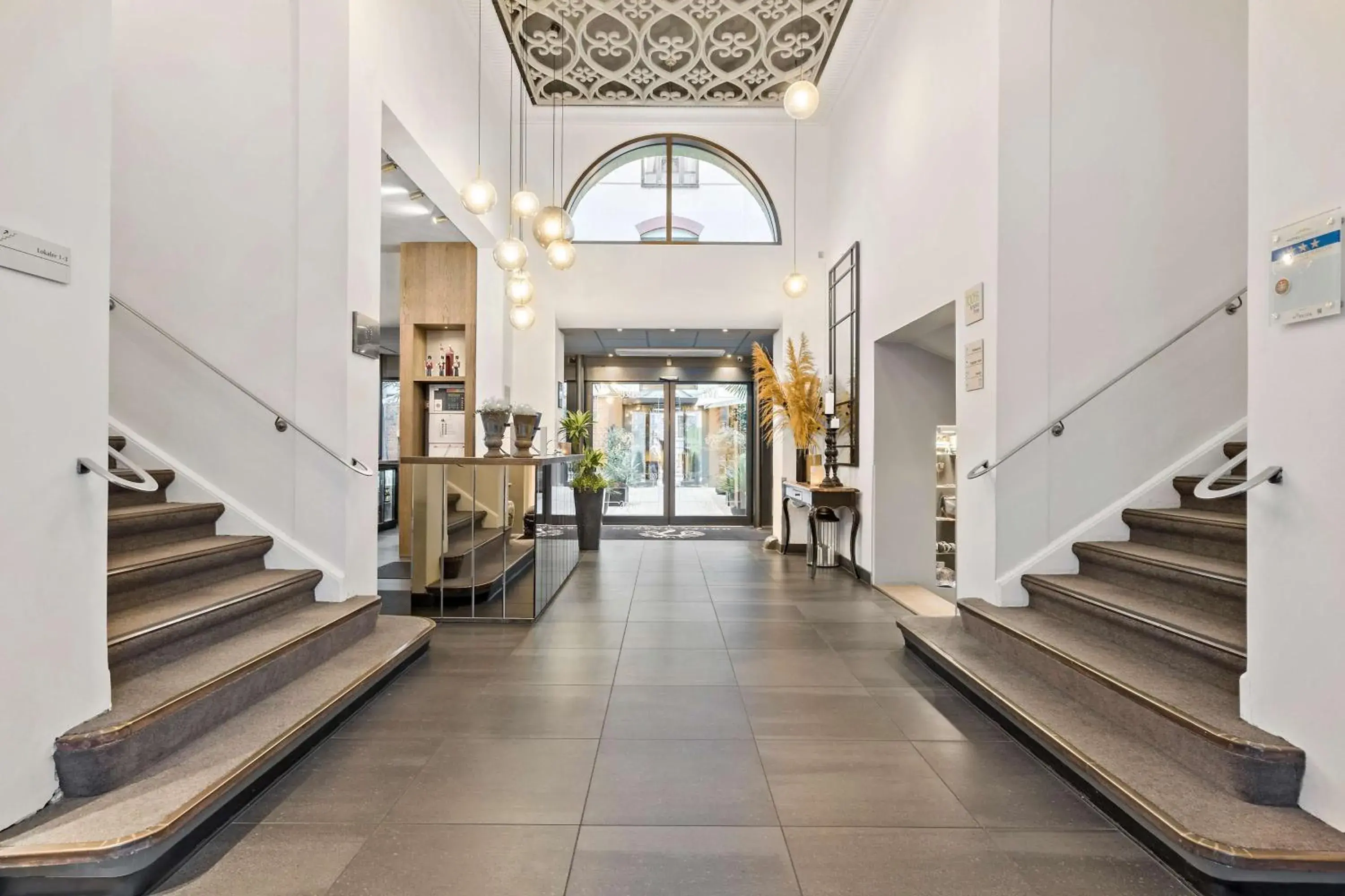 Lobby or reception in Best Western Hotel Hebron Lobby or reception in Best Western Hotel Hebron