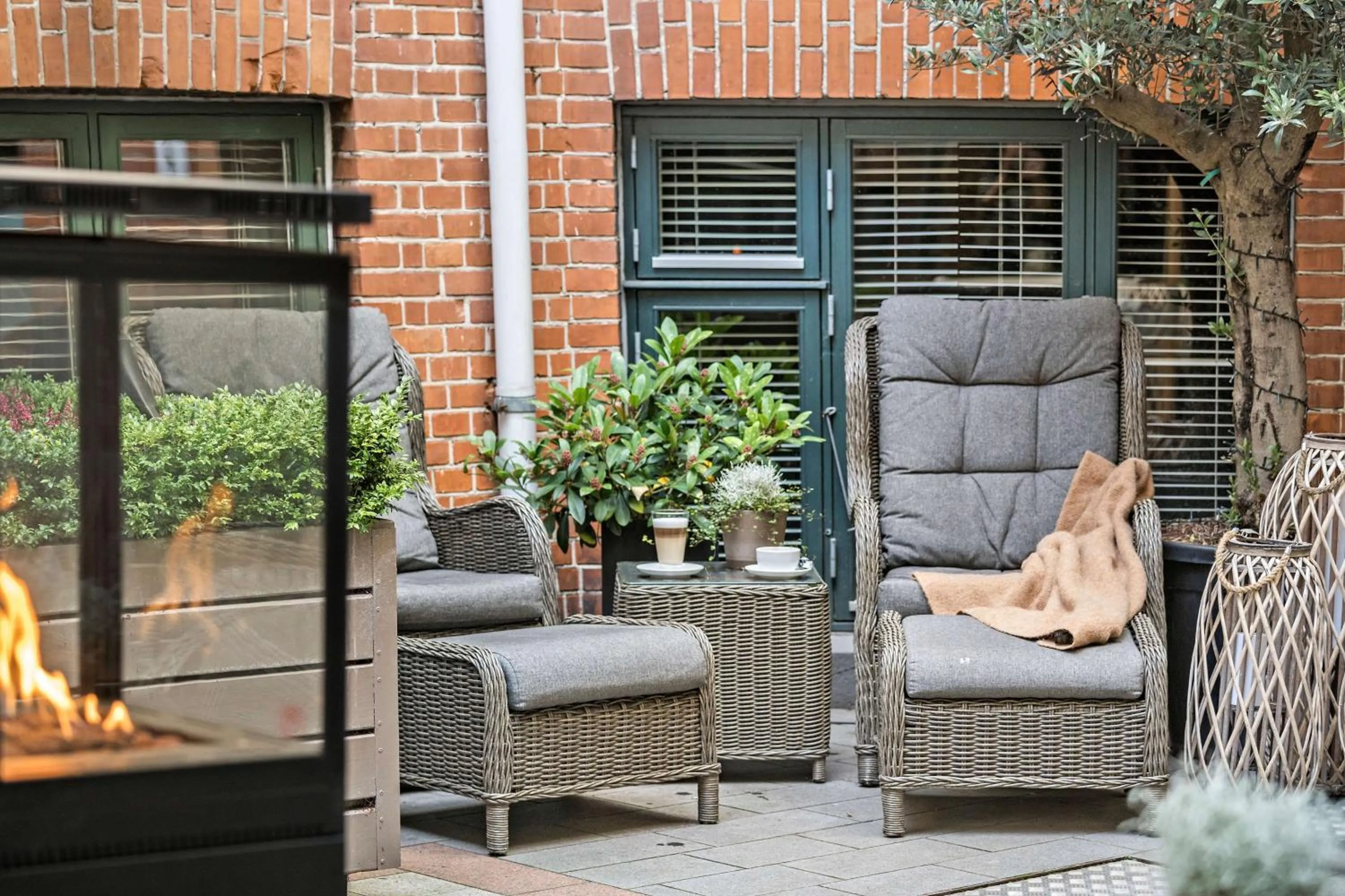 Inner courtyard view in Best Western Hotel Hebron