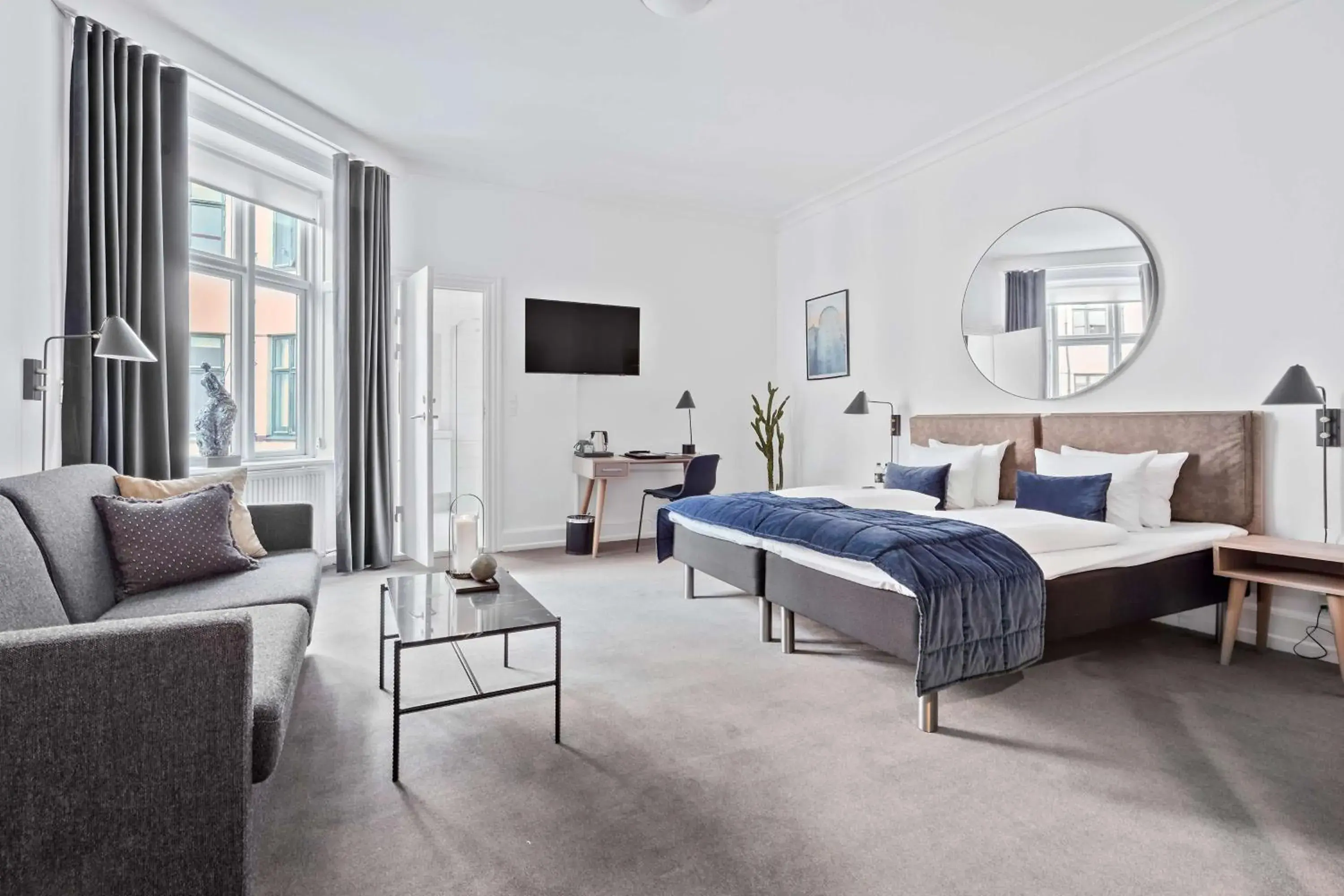 Bedroom, Bed in Best Western Hotel Hebron Bedroom, Bed in Best Western Hotel Hebron