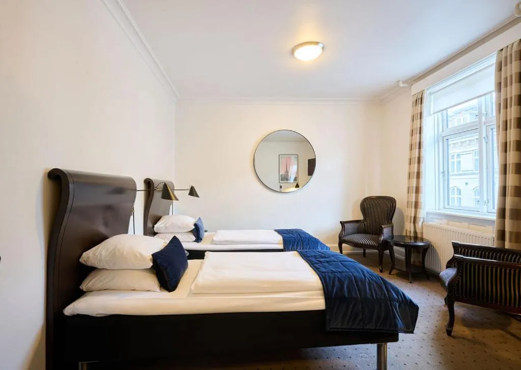 Bedroom, Bed in Best Western Hotel Hebron