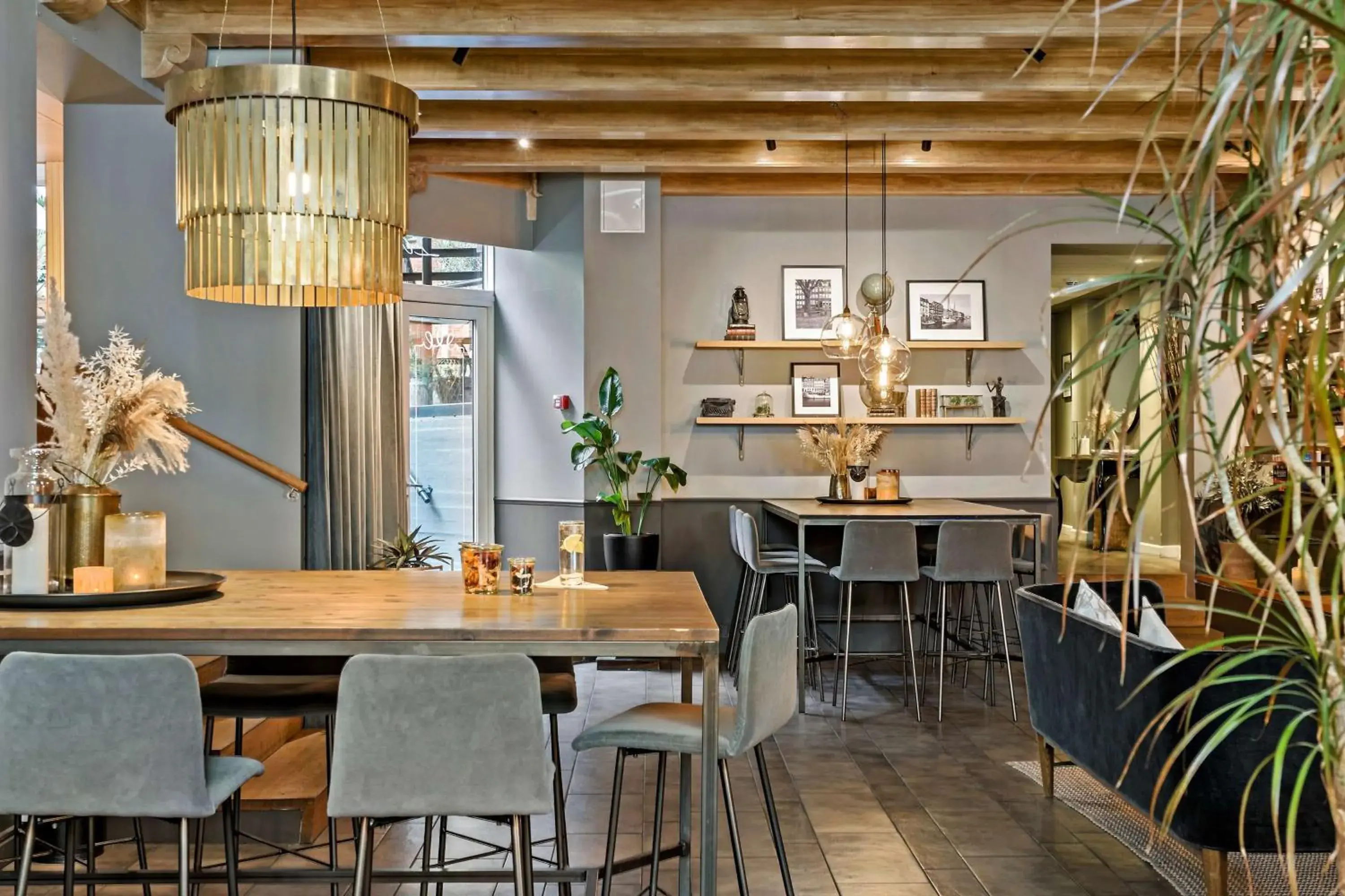 Lounge or bar in Best Western Hotel Hebron Lounge or bar in Best Western Hotel Hebron