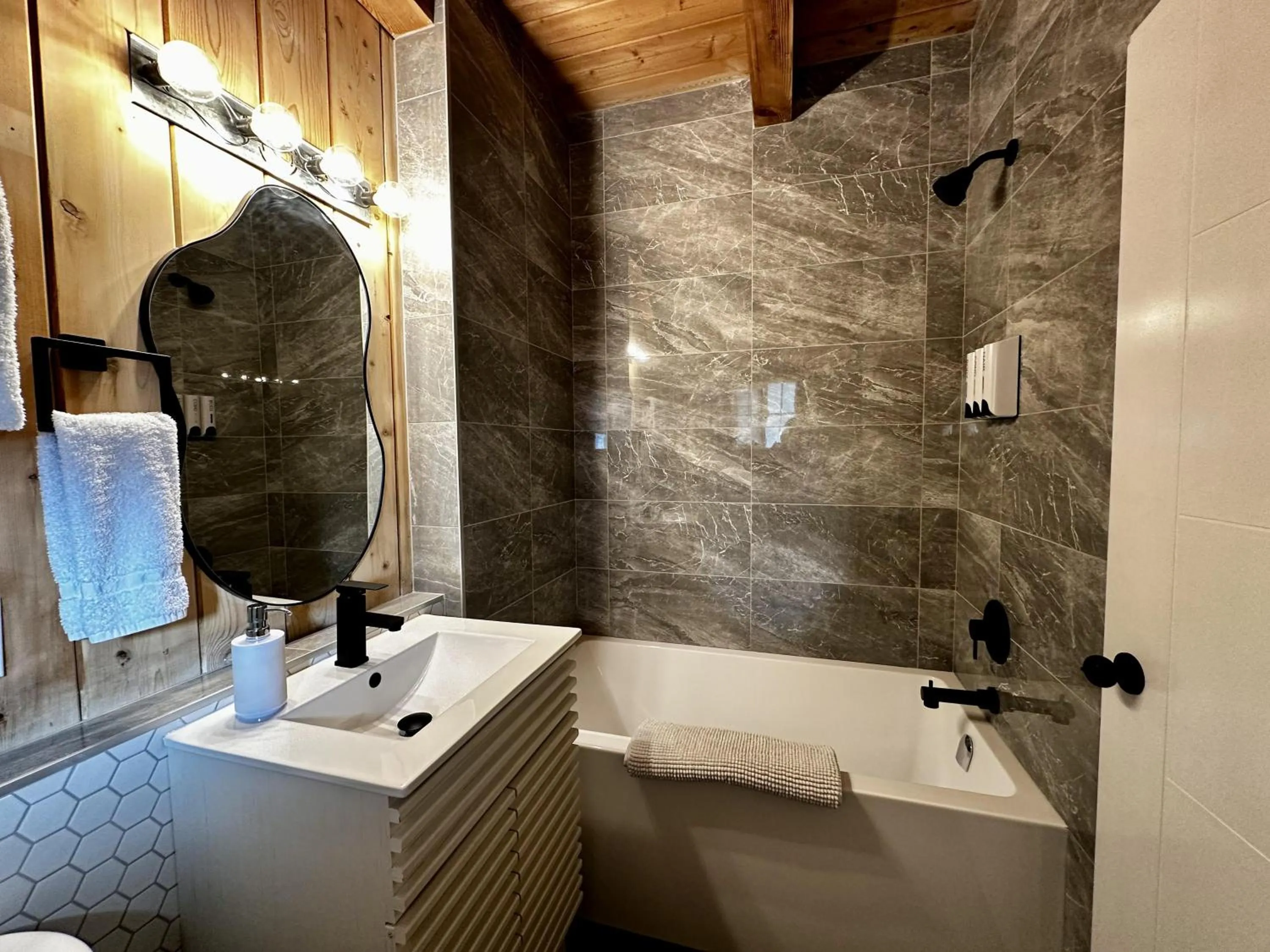 Property building in Waterfront Timber-Frame Cottage!