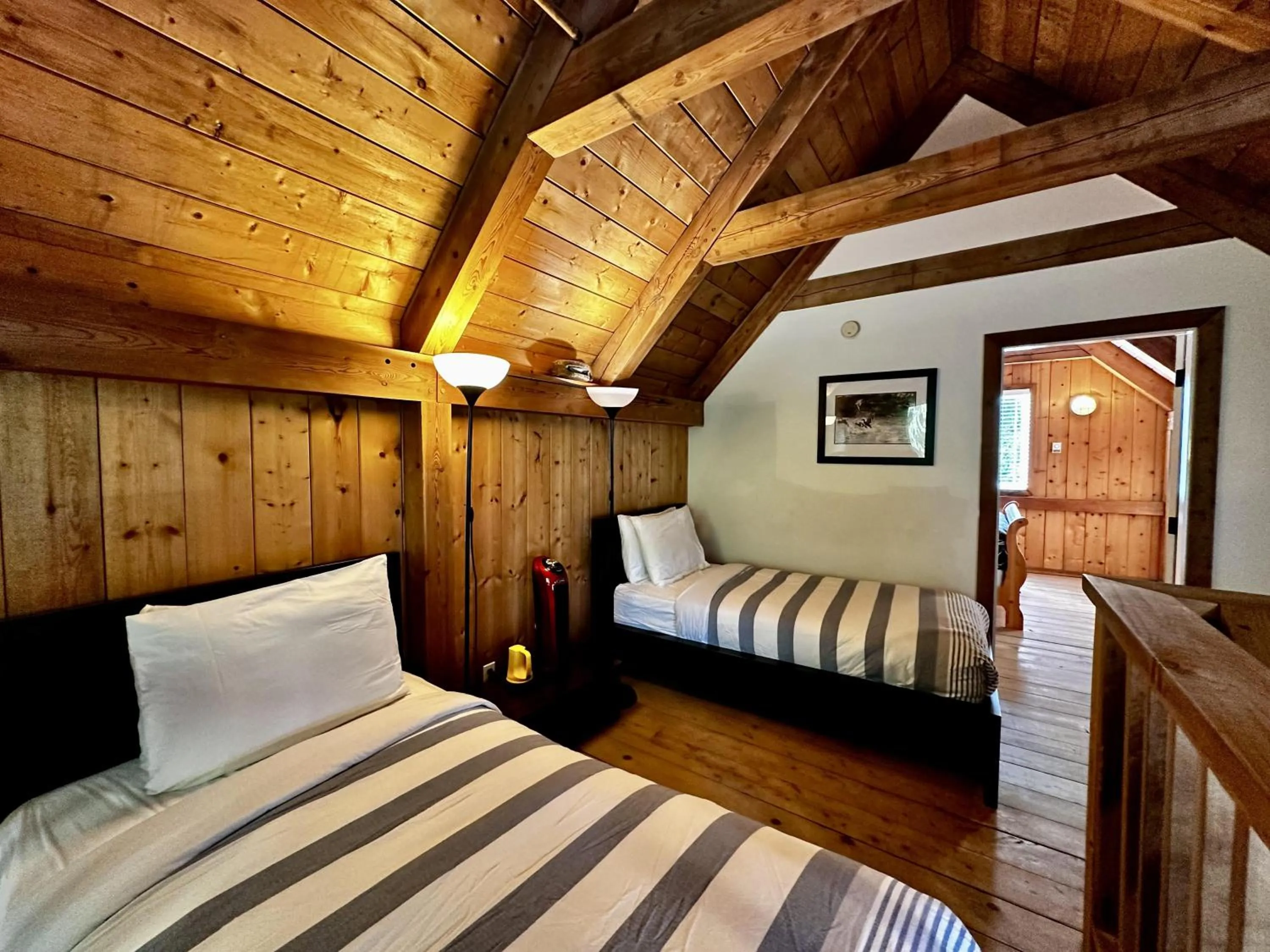 Property building, Bed in Waterfront Timber-Frame Cottage!