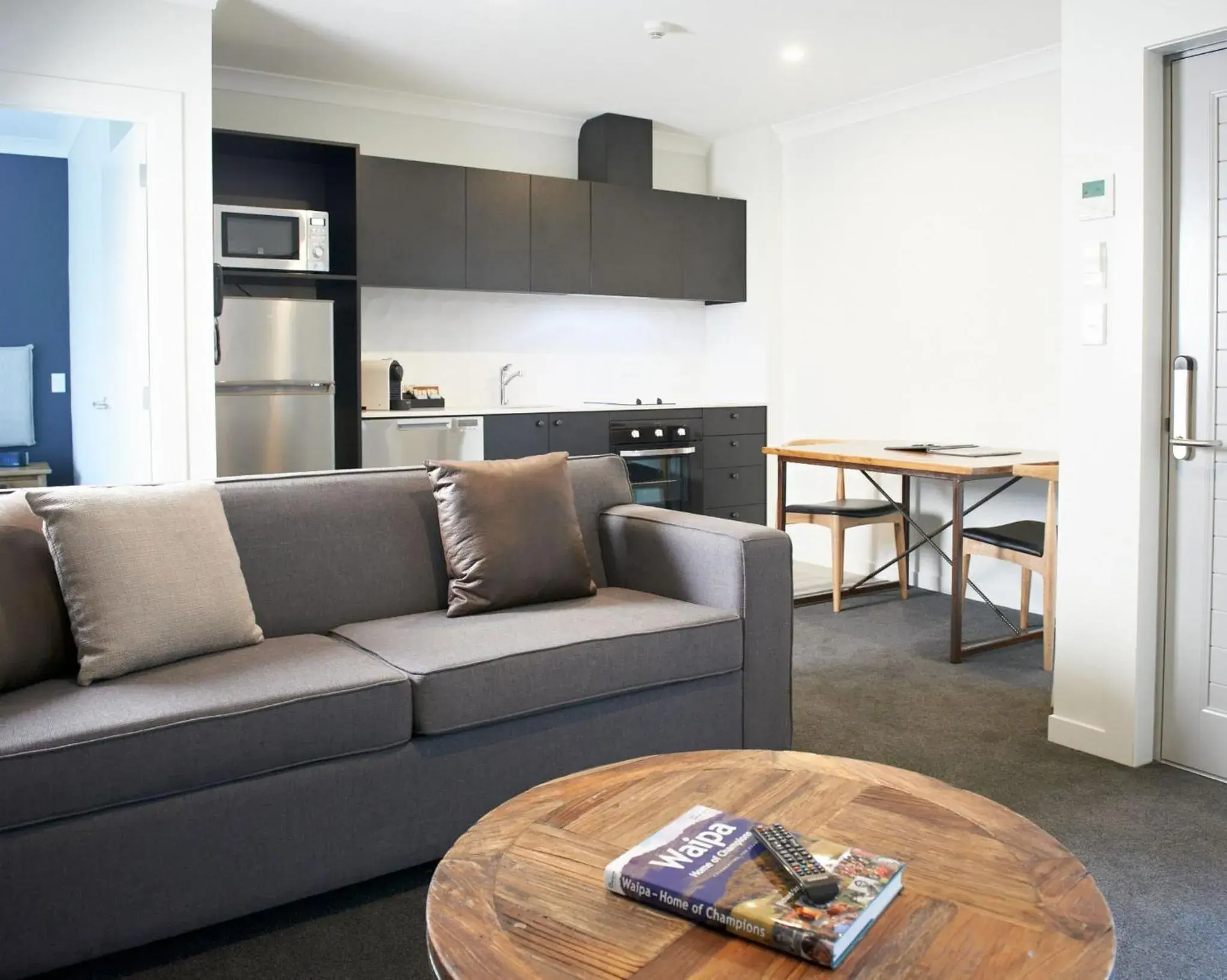 One-Bedroom Suite in Kelly Rd Cambridge Lodge One-Bedroom Suite in Kelly Rd Cambridge Lodge