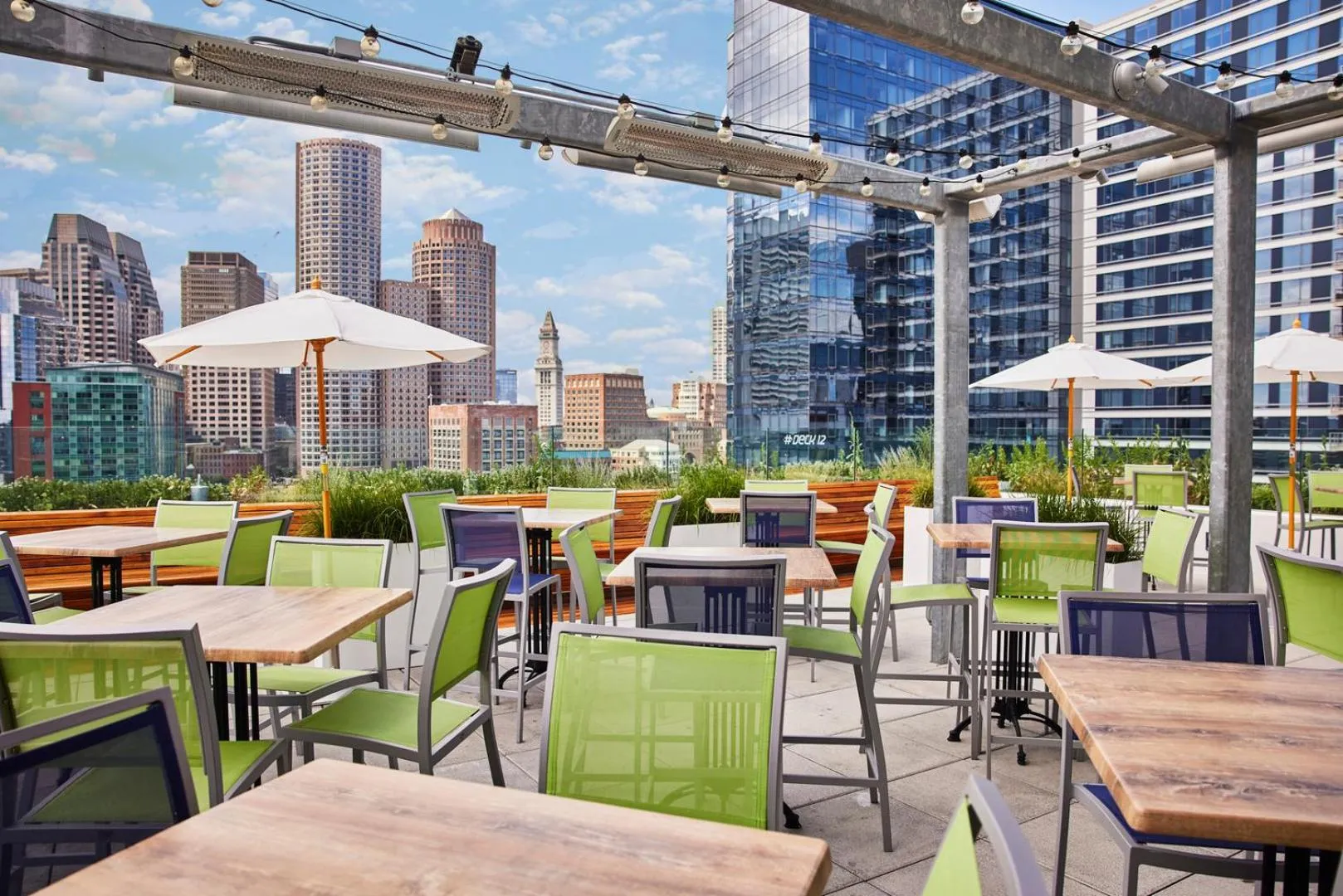 Restaurant/places to eat in YOTEL Boston