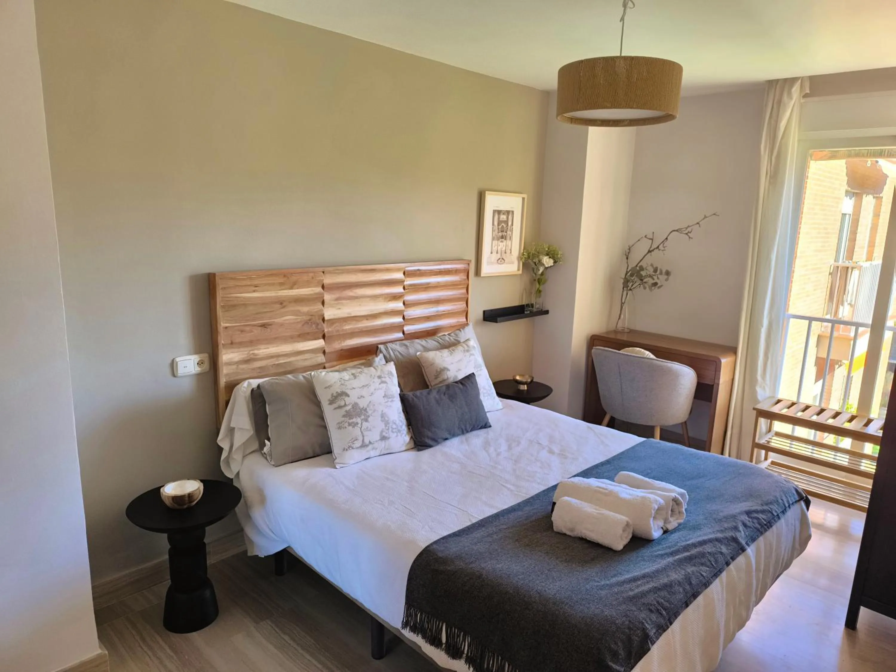 Bedroom, Bed in Apartamento Góngora