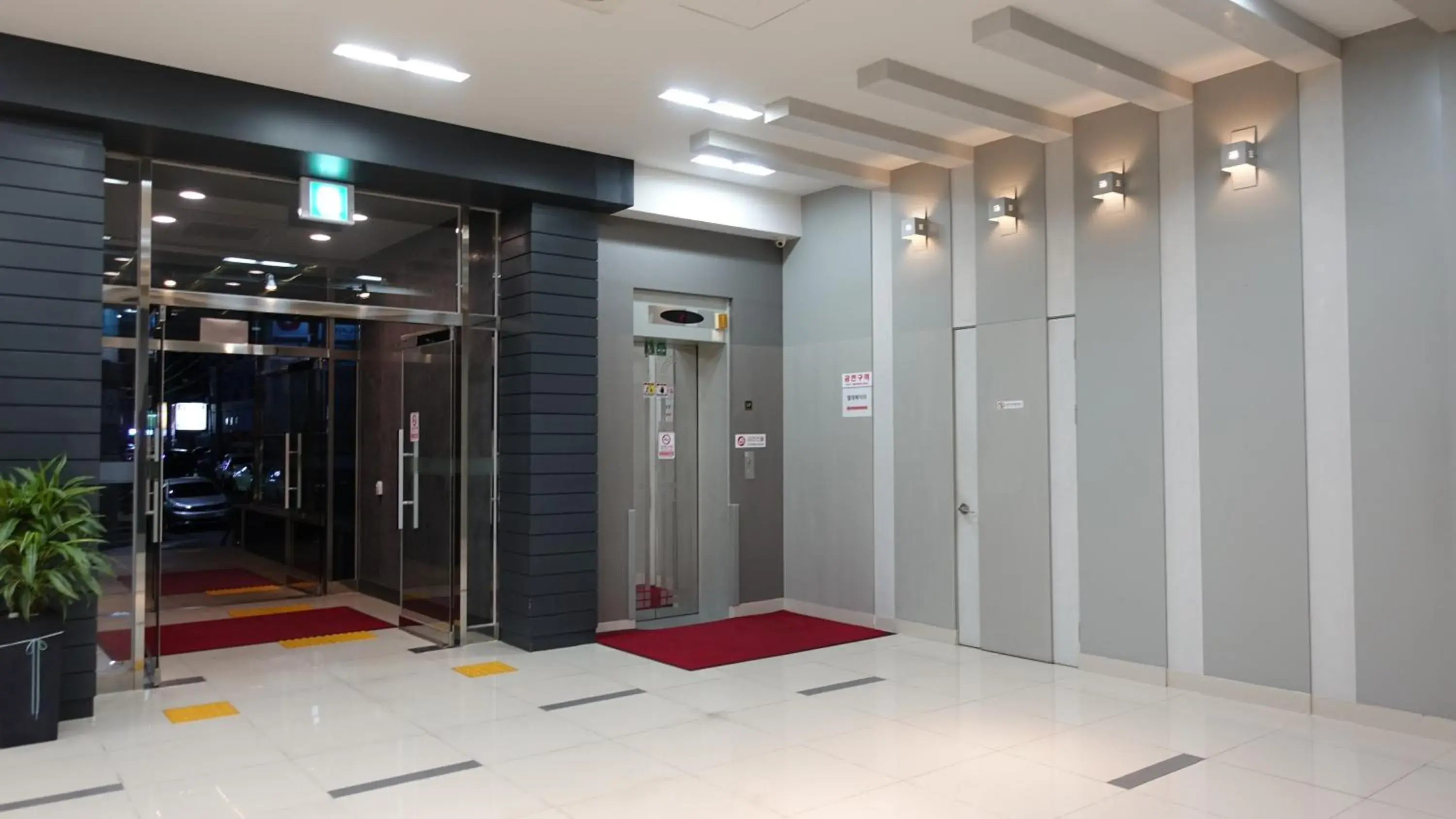 Lobby or reception in Gallery Hotel BnB Lobby or reception in Gallery Hotel BnB