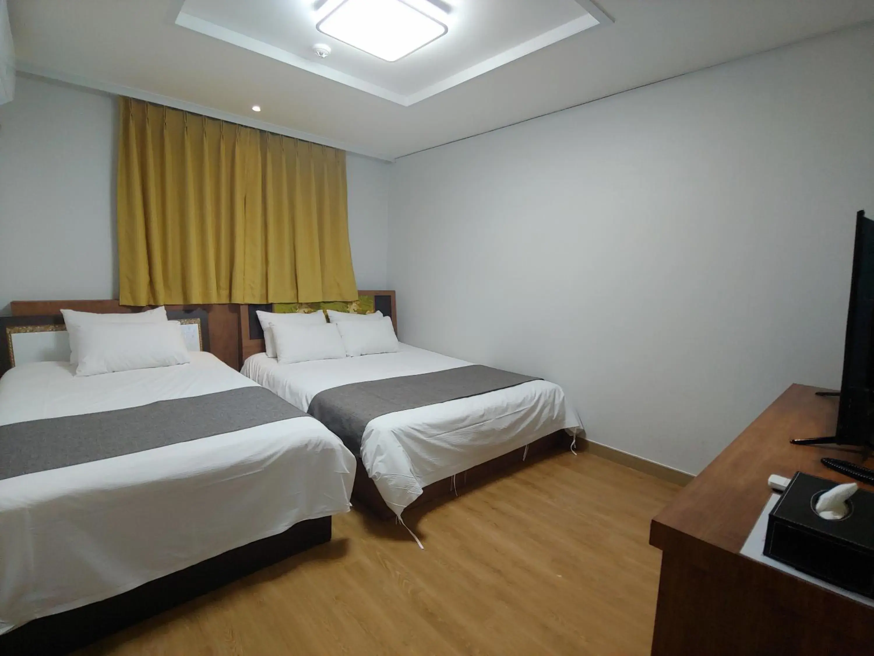 Photo of the whole room in Gallery Hotel BnB Photo of the whole room in Gallery Hotel BnB