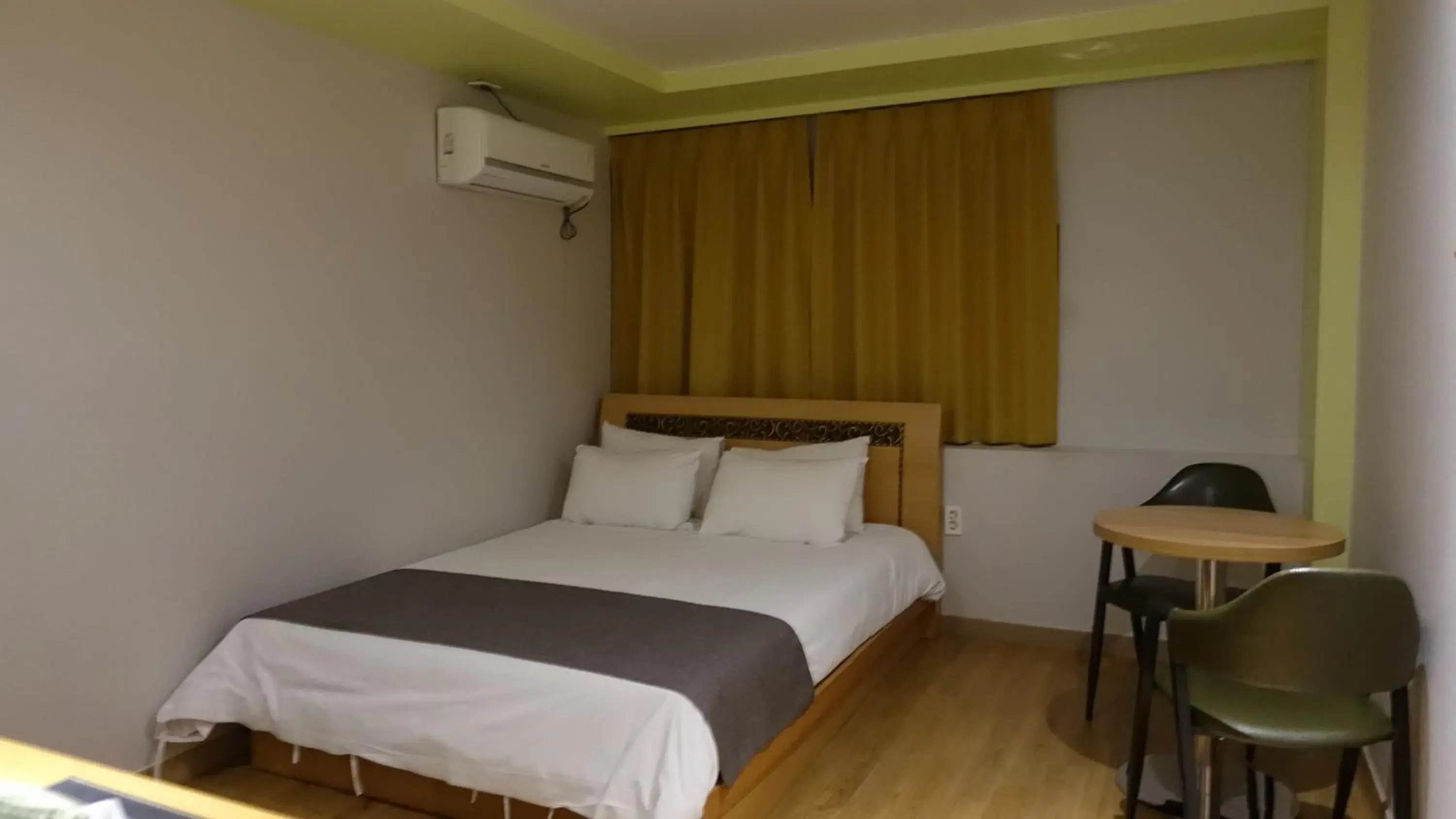 Photo of the whole room in Gallery Hotel BnB Photo of the whole room in Gallery Hotel BnB