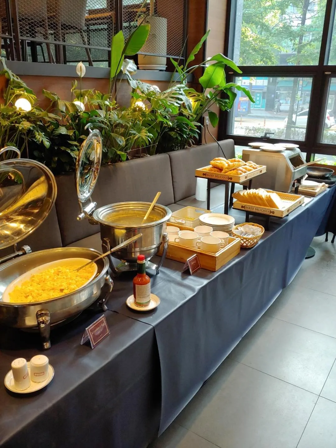 Buffet breakfast in Hotel Icc