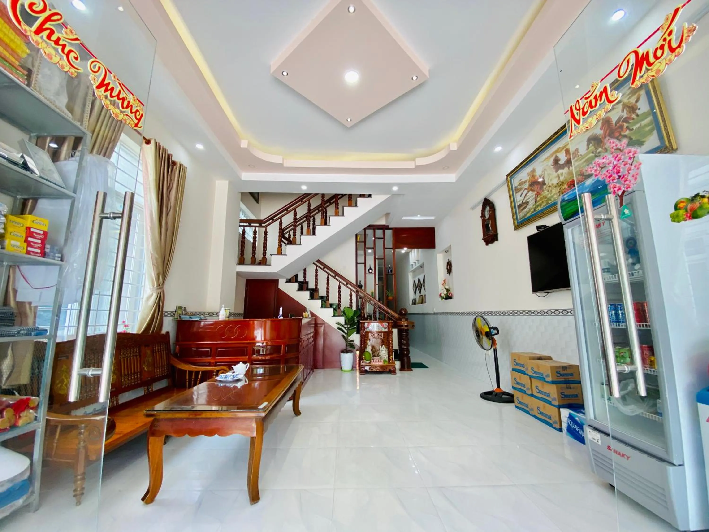 Communal lounge/ TV room in Thuy Thanh Hotel