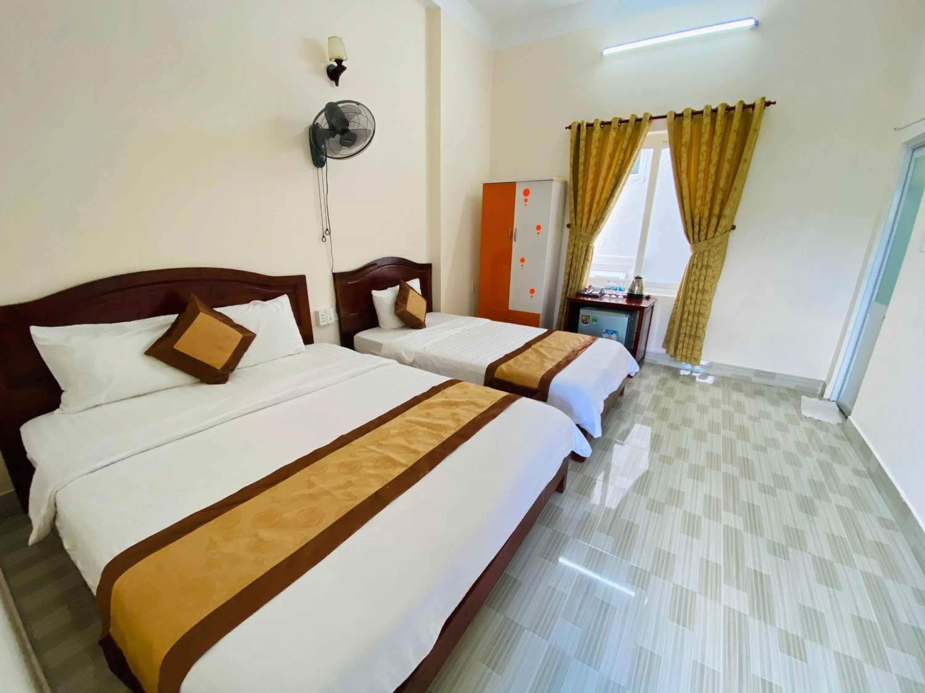 Photo of the whole room, Bed in Thuy Thanh Hotel