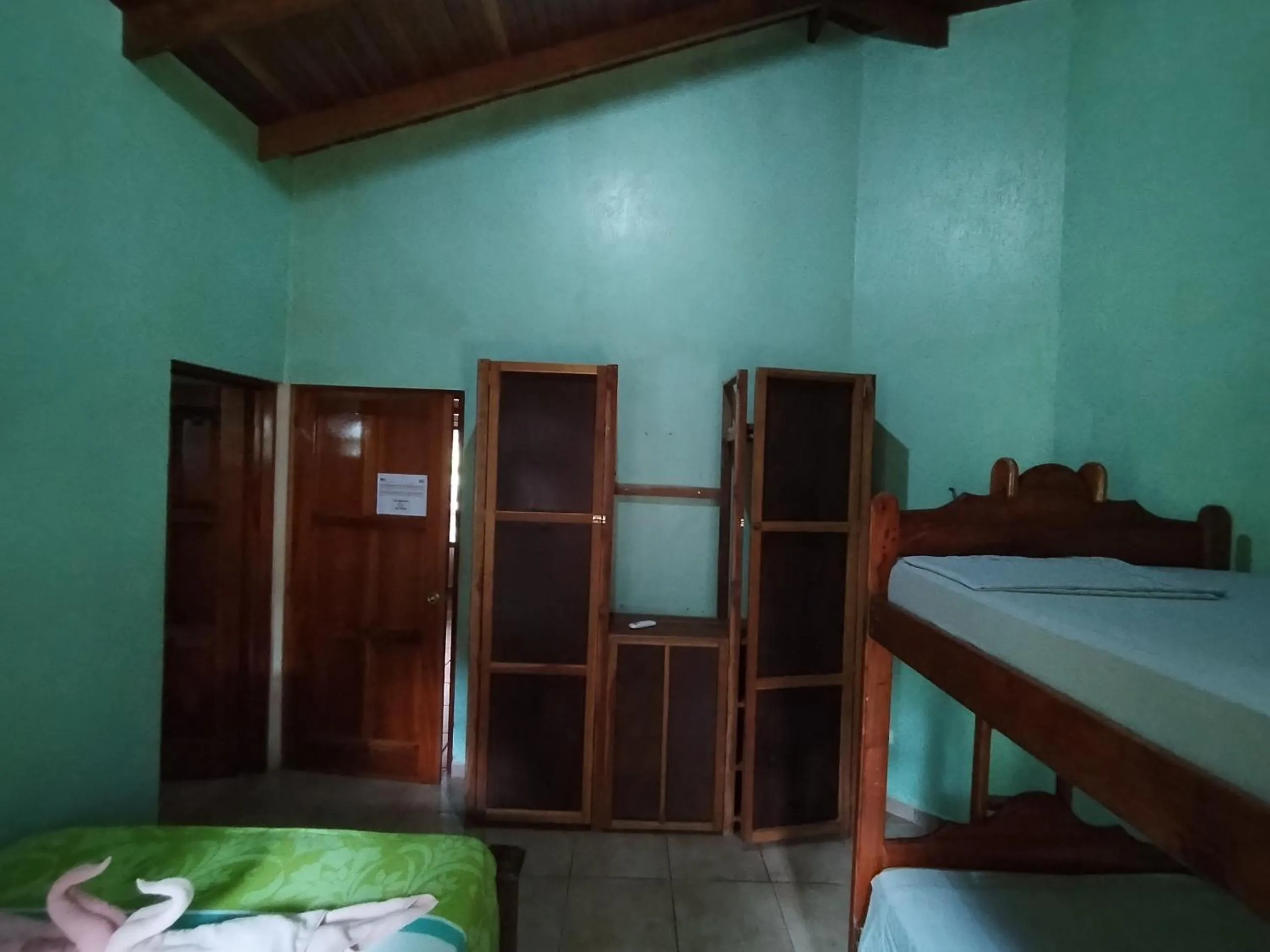 wardrobe, Bed in Osa House - Drake Bay