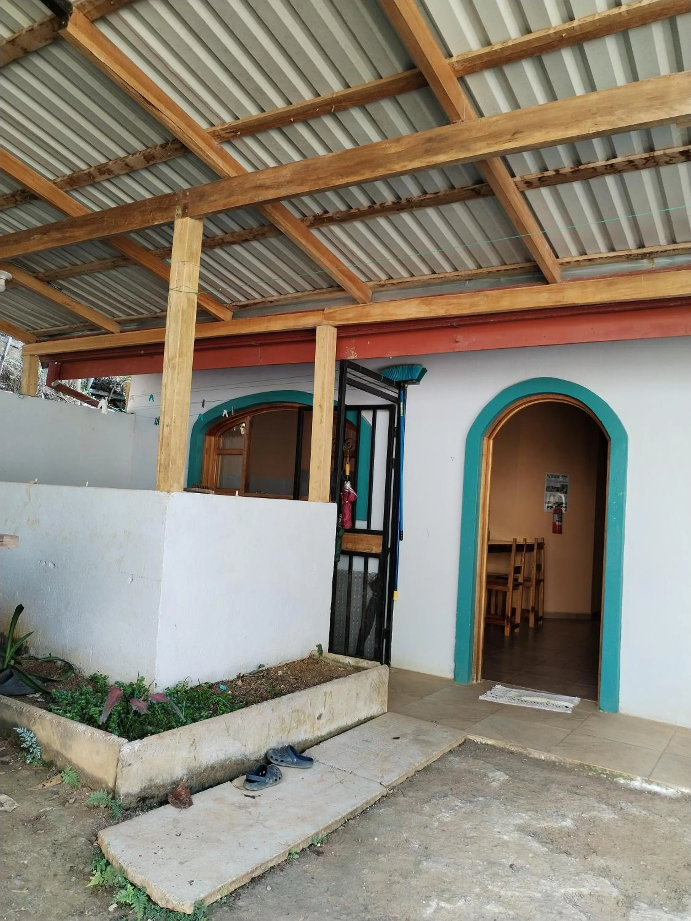 Facade/entrance in Osa House - Drake Bay