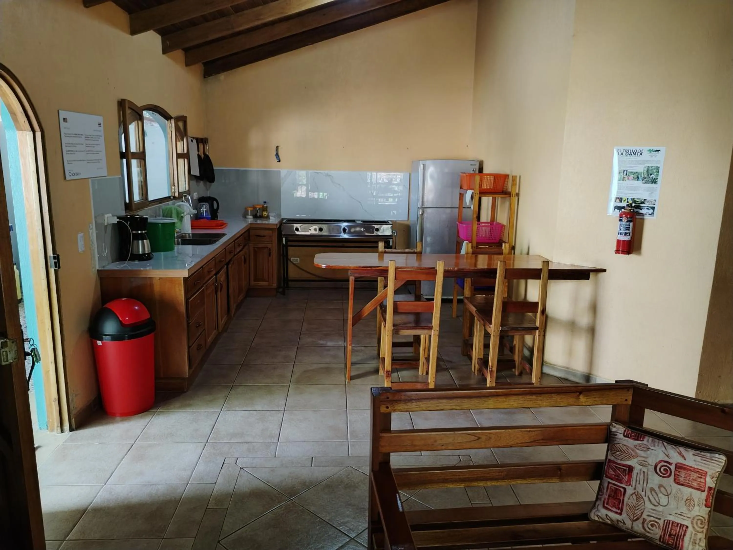 Kitchen or kitchenette in Osa House - Drake Bay