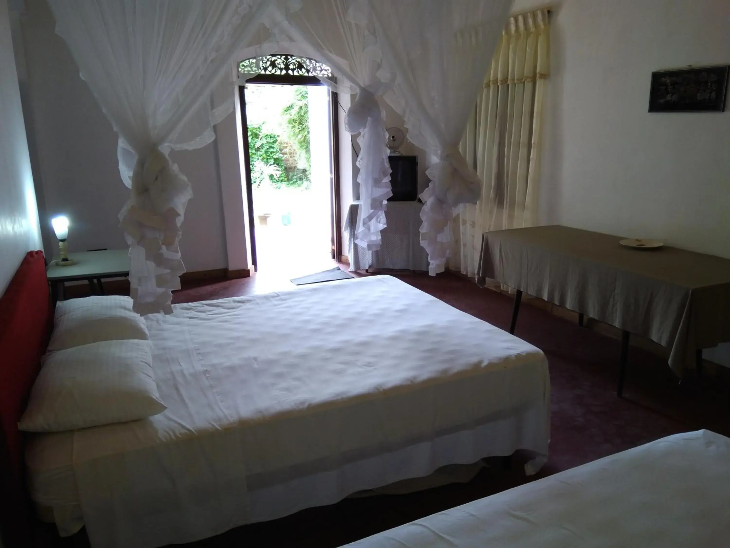 Budget Double Room in Hotel La Felicita Budget Double Room in Hotel La Felicita