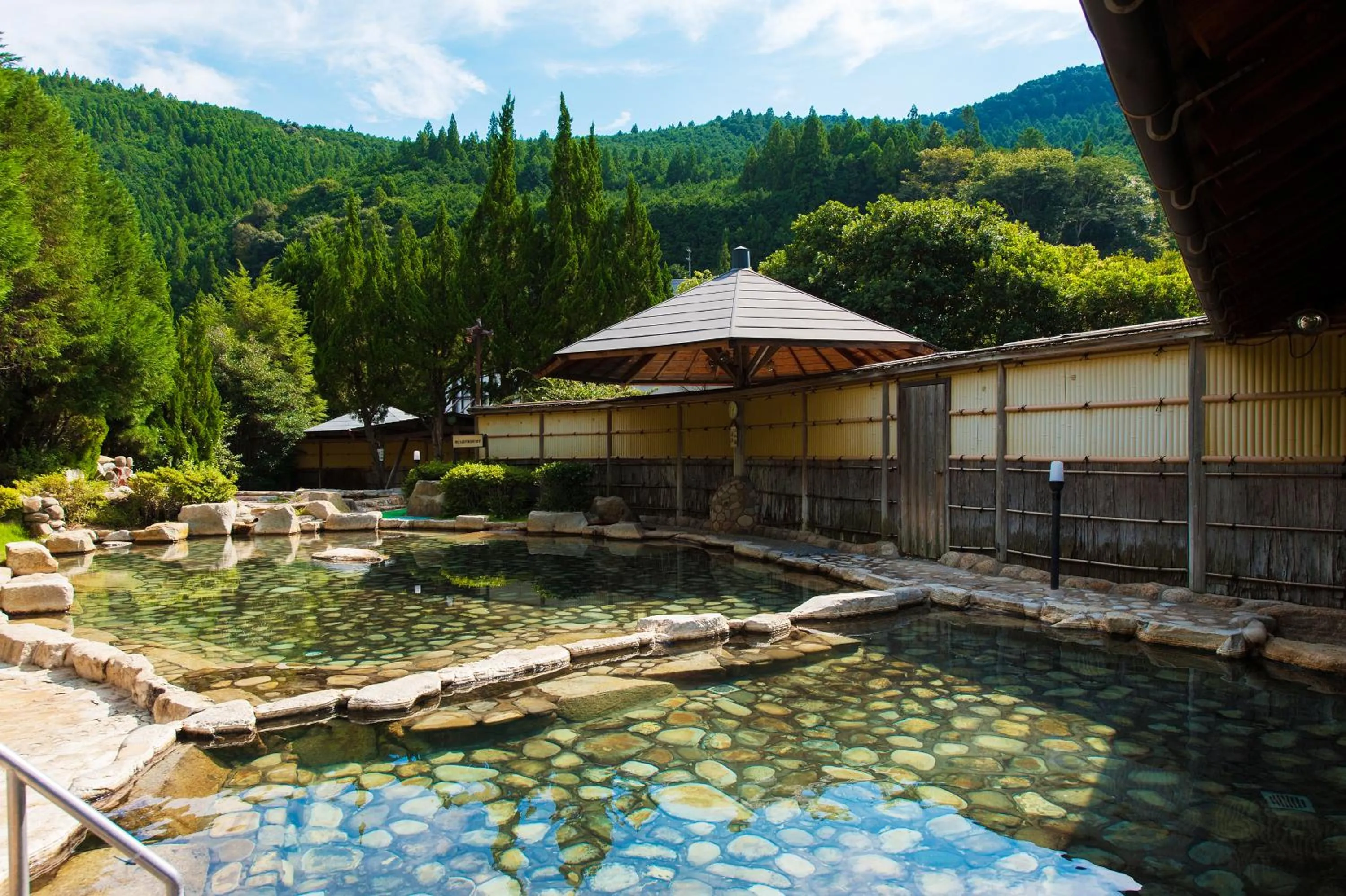 Hot Spring Bath in Watarase Onsen Hotel Yamayuri