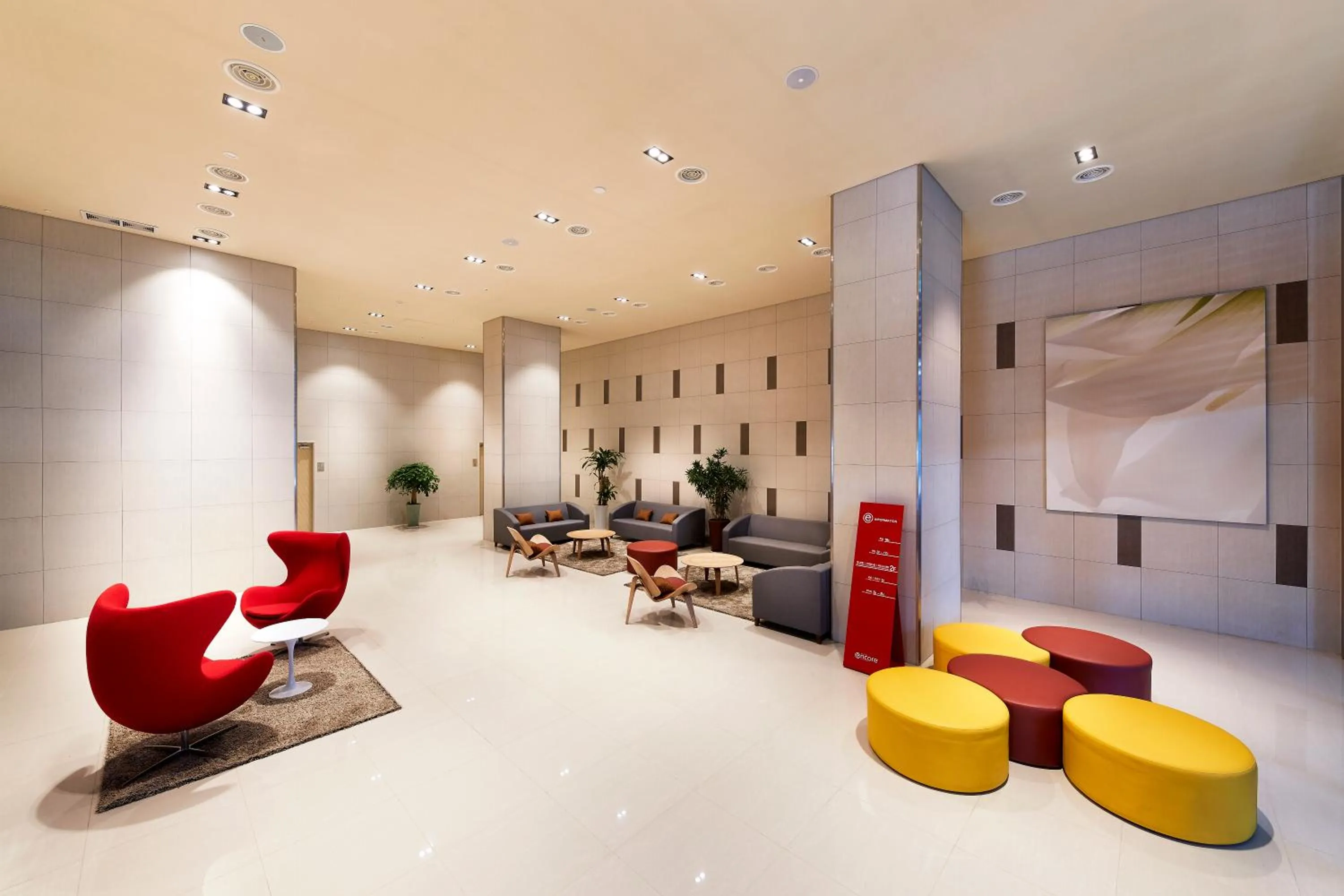 Communal lounge/ TV room, Lobby/Reception in Ramada Encore by Wyndham Pyeongtaek