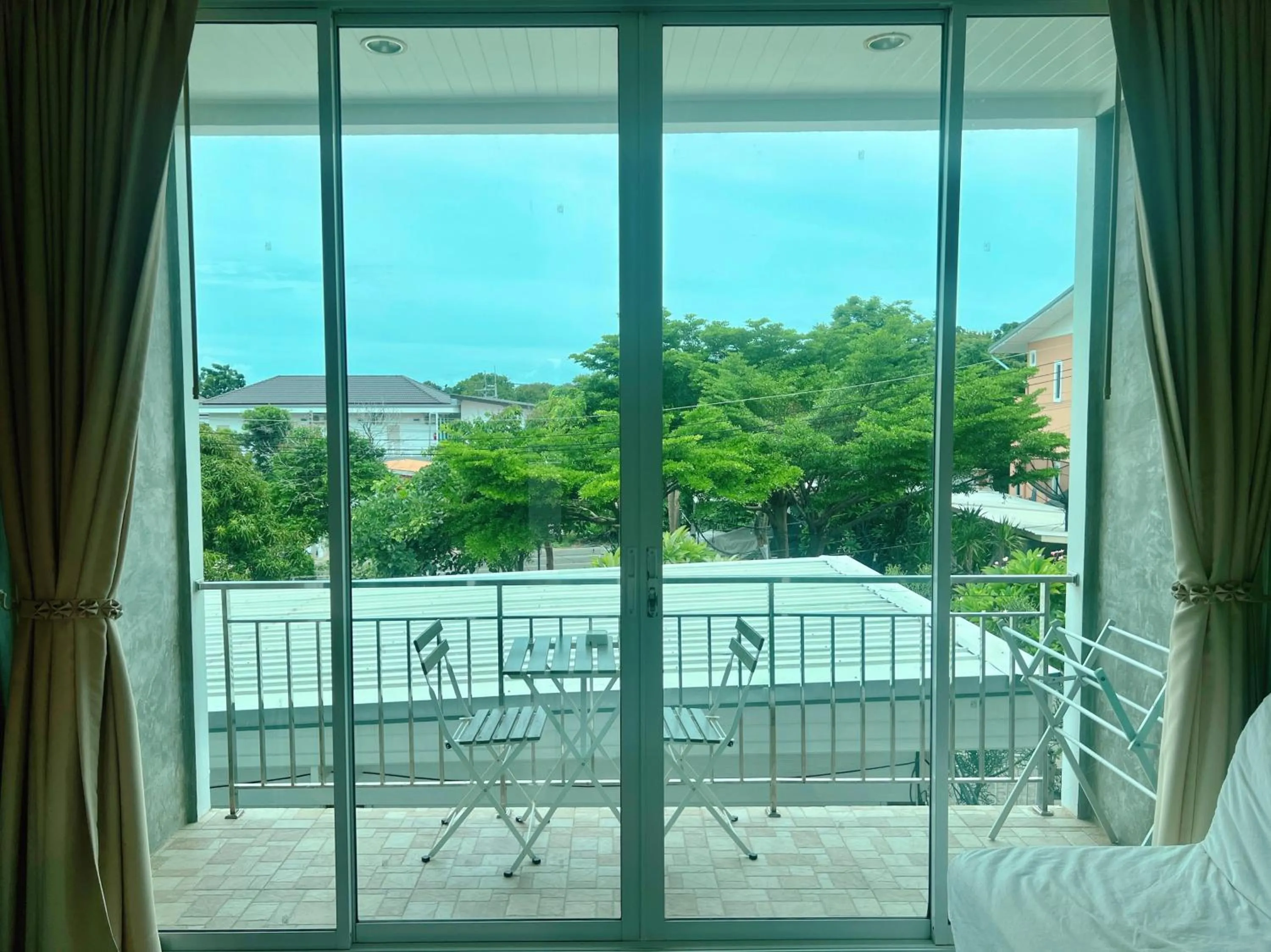 Balcony/Terrace in Check-in Resort Koh Larn