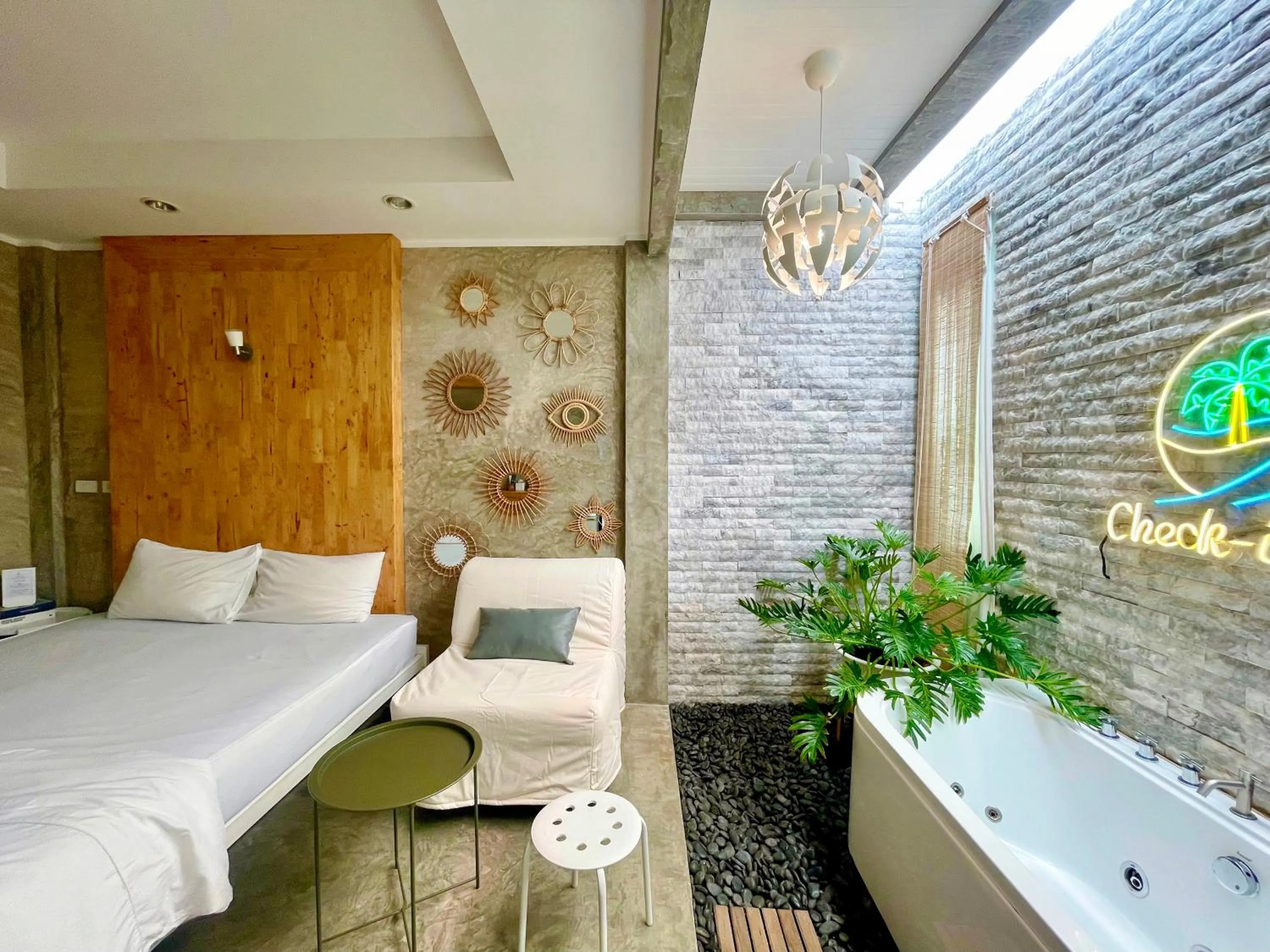 Bed in Check-in Resort Koh Larn