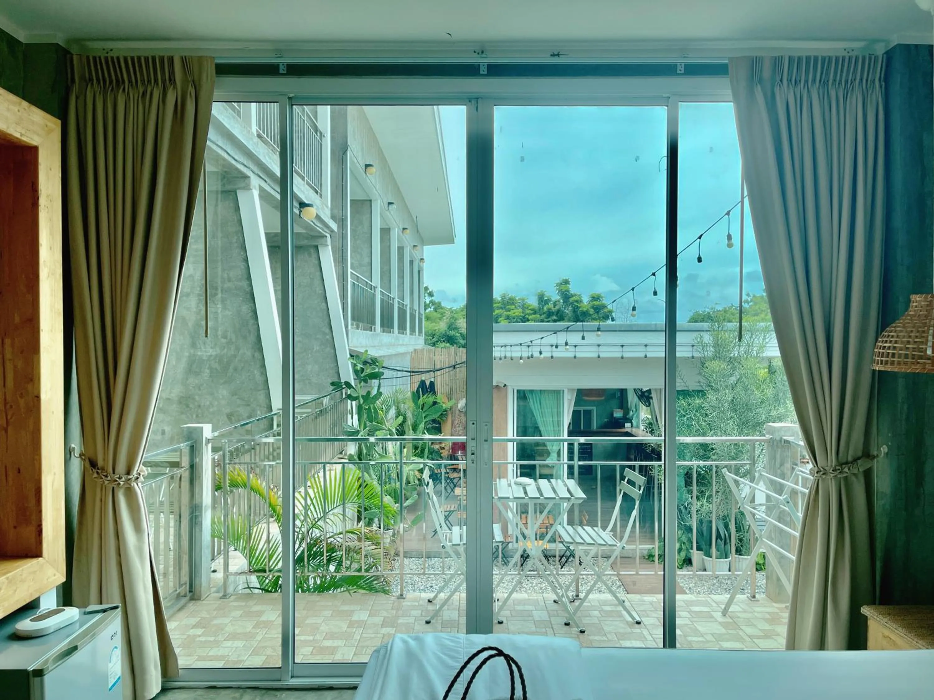 Balcony/Terrace in Check-in Resort Koh Larn