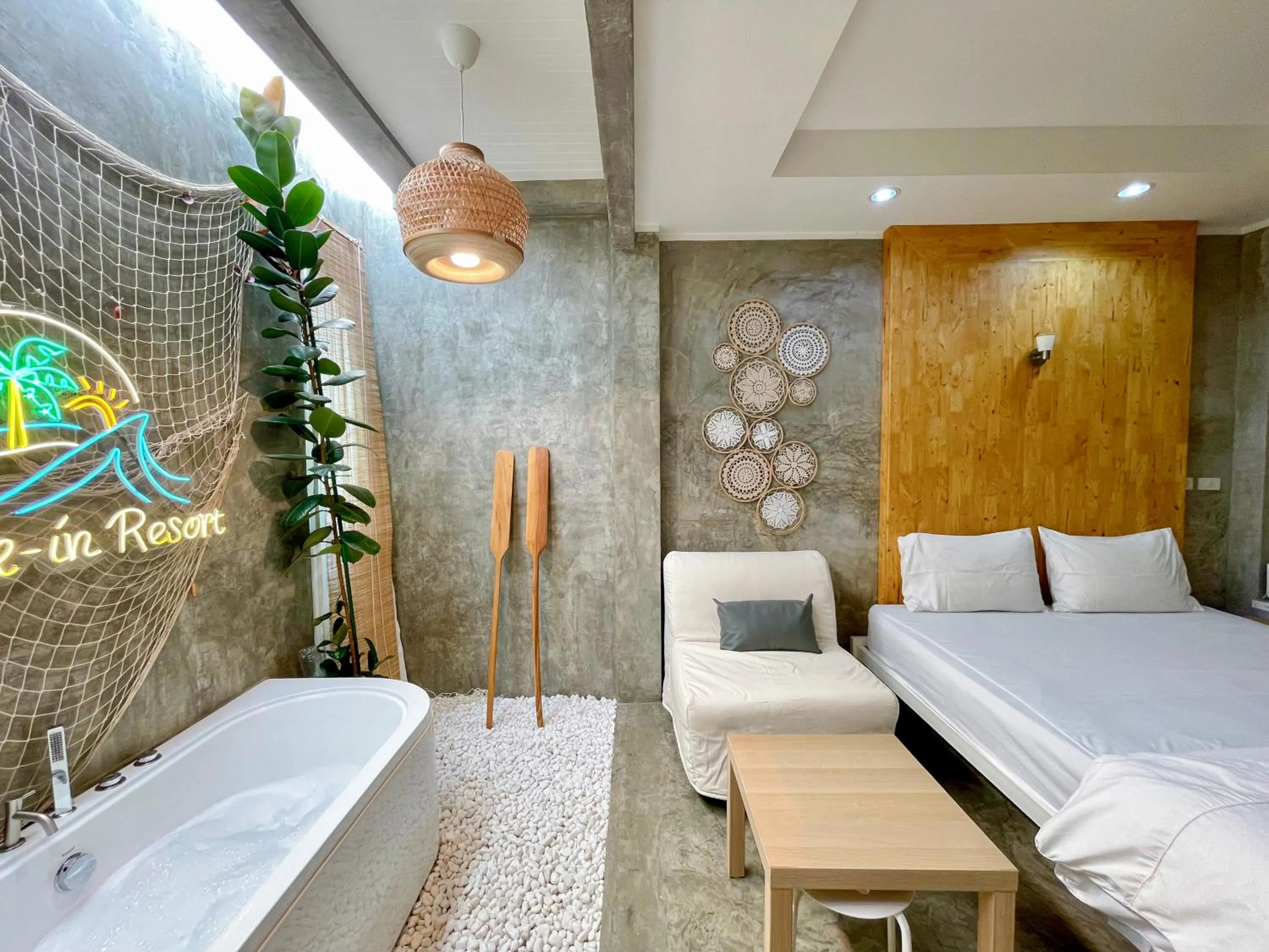 Bed in Check-in Resort Koh Larn