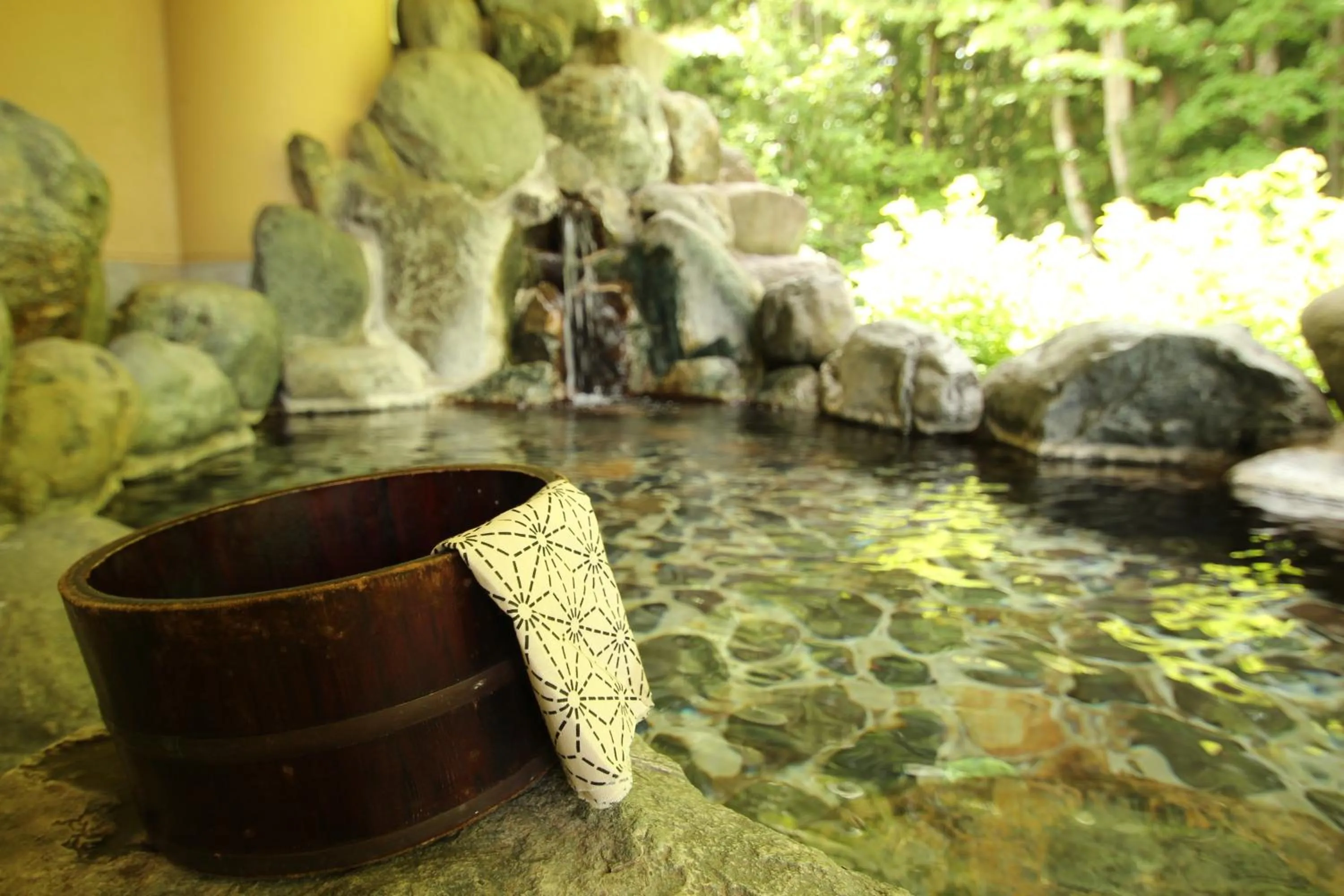 Hot Spring Bath in Oribana