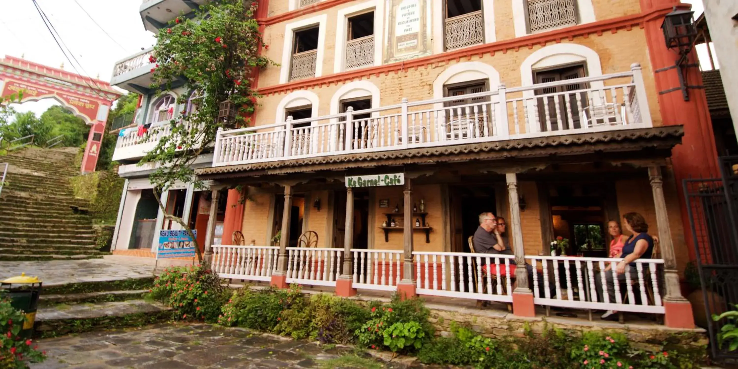 Bird's eye view in The Old Inn Bird's eye view in The Old Inn